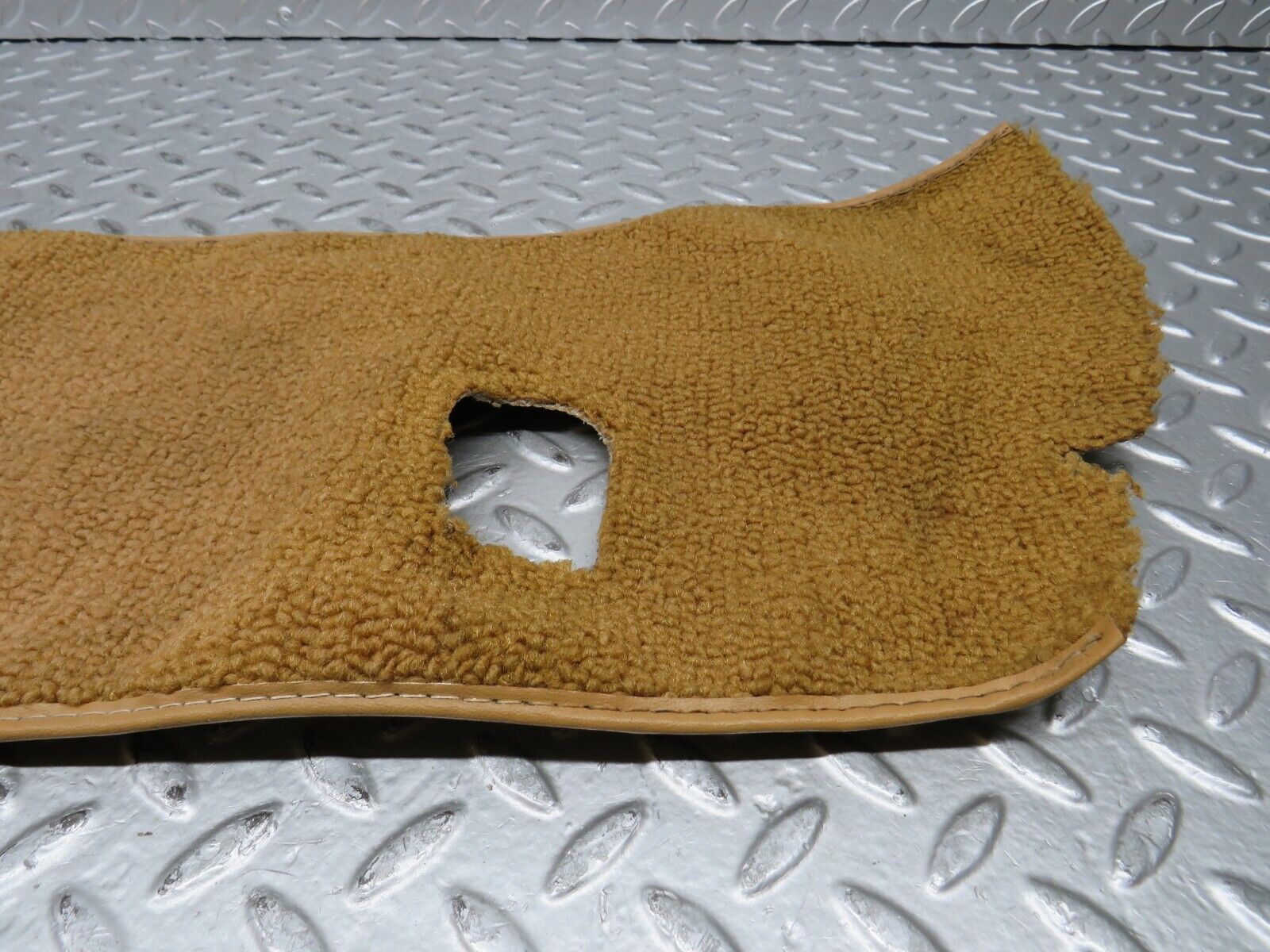 28683 Mercedes-Benz W123 230E Floor Carpet