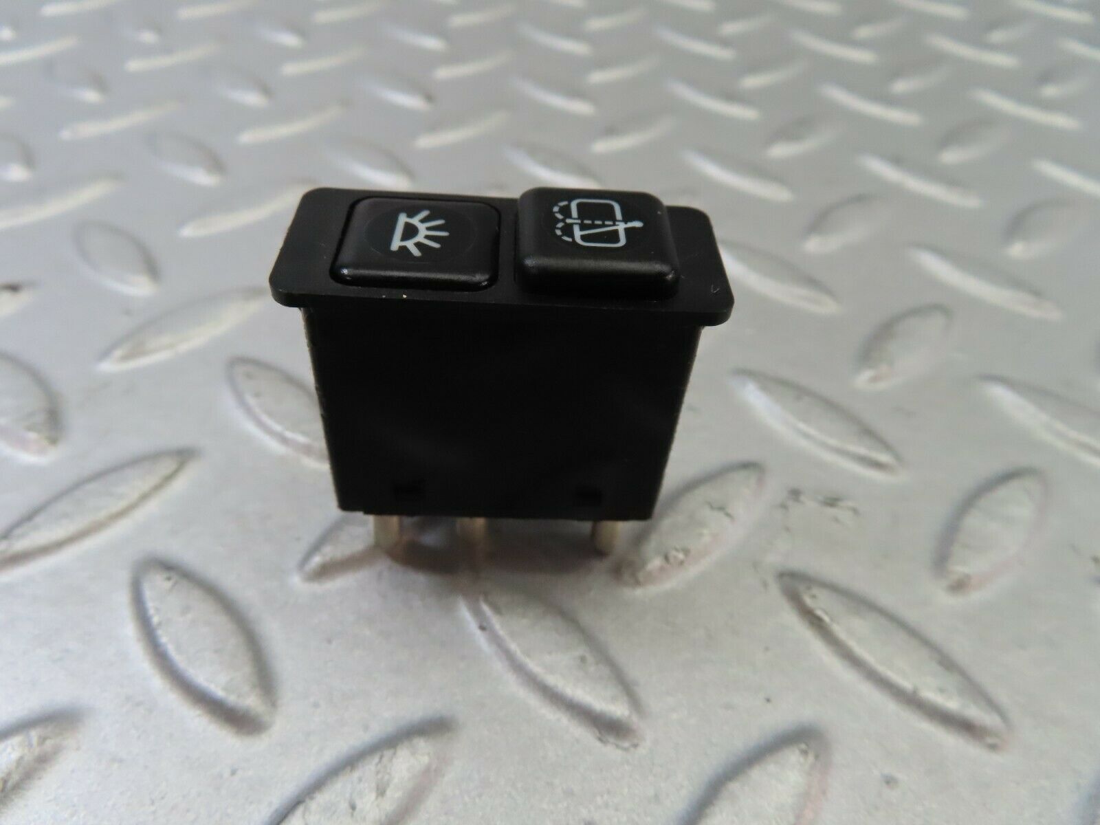 7650 Mercedes-Benz S123 230TE Wagon Rear Wiper And Light Switch 0018203510