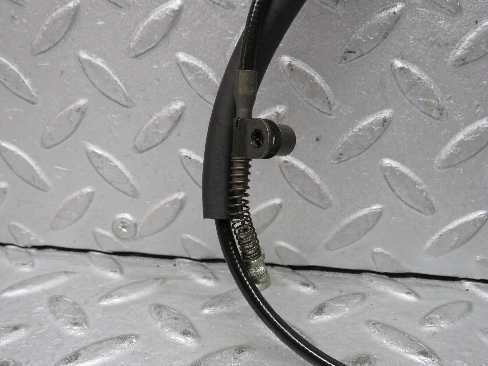 37942 Mercedes-Benz A124 320E Cabriolet Gearbox Cable 1242600351