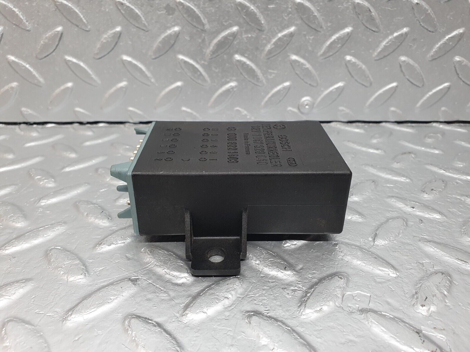 40884 Mercedes-Benz W126 300SE Heating Control Unit Bosch 0008221403 1147328040