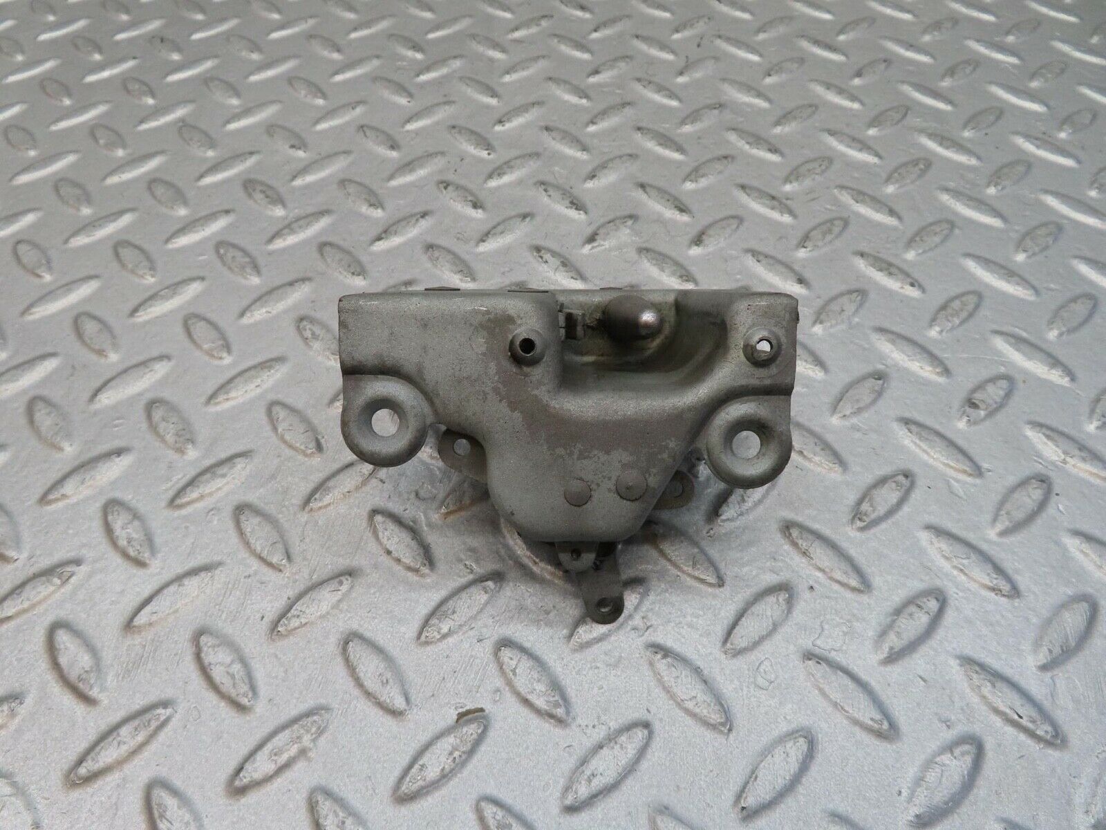 12350 Mercedes-Benz W108 280SE 3.5 Front Left Door Lock Mechanism