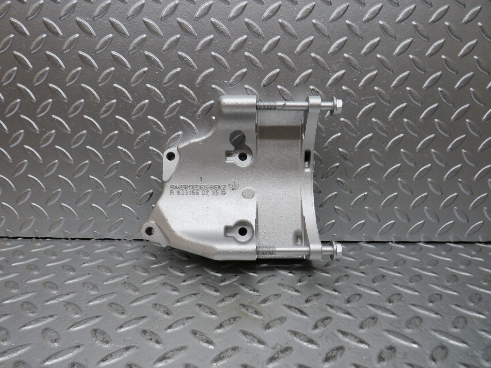 27716 Mercedes-Benz S124 300TE Wagon Alternator Generator Bracket 6031550735