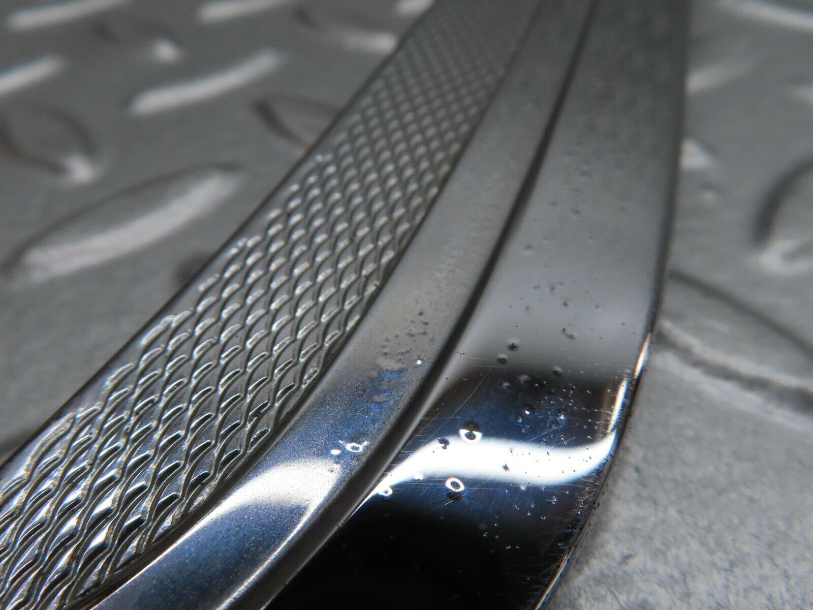 13069 Mercedes-Benz W111 220S C Pillar Chrome Trim Right Side 1116900489