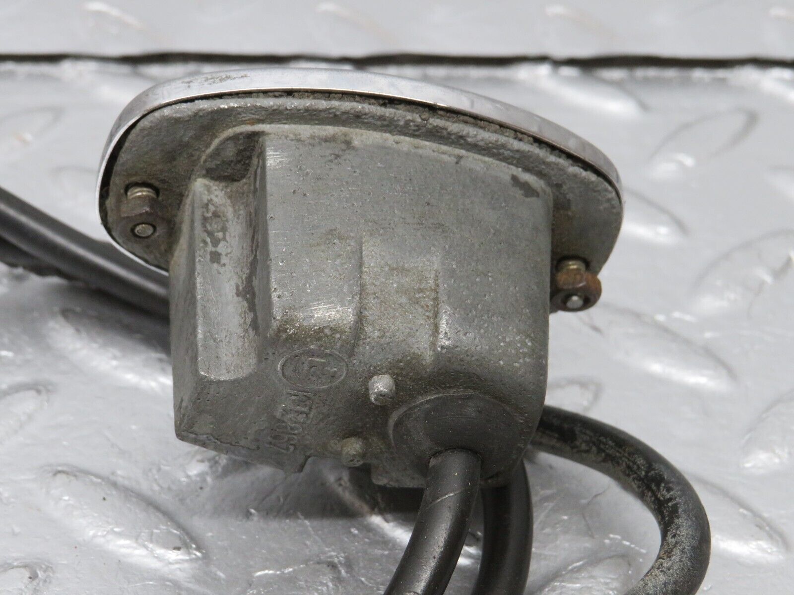 40311 Mercedes-Benz W110 230 number Plate Light K12867 K12840