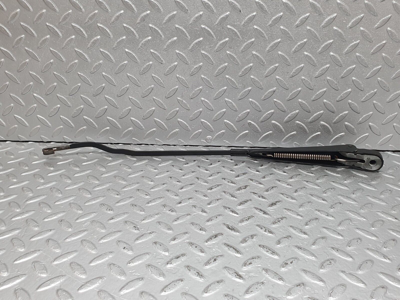 41208 Mercedes-Benz W126 300SE Windscreen Wiper Arm Right Side