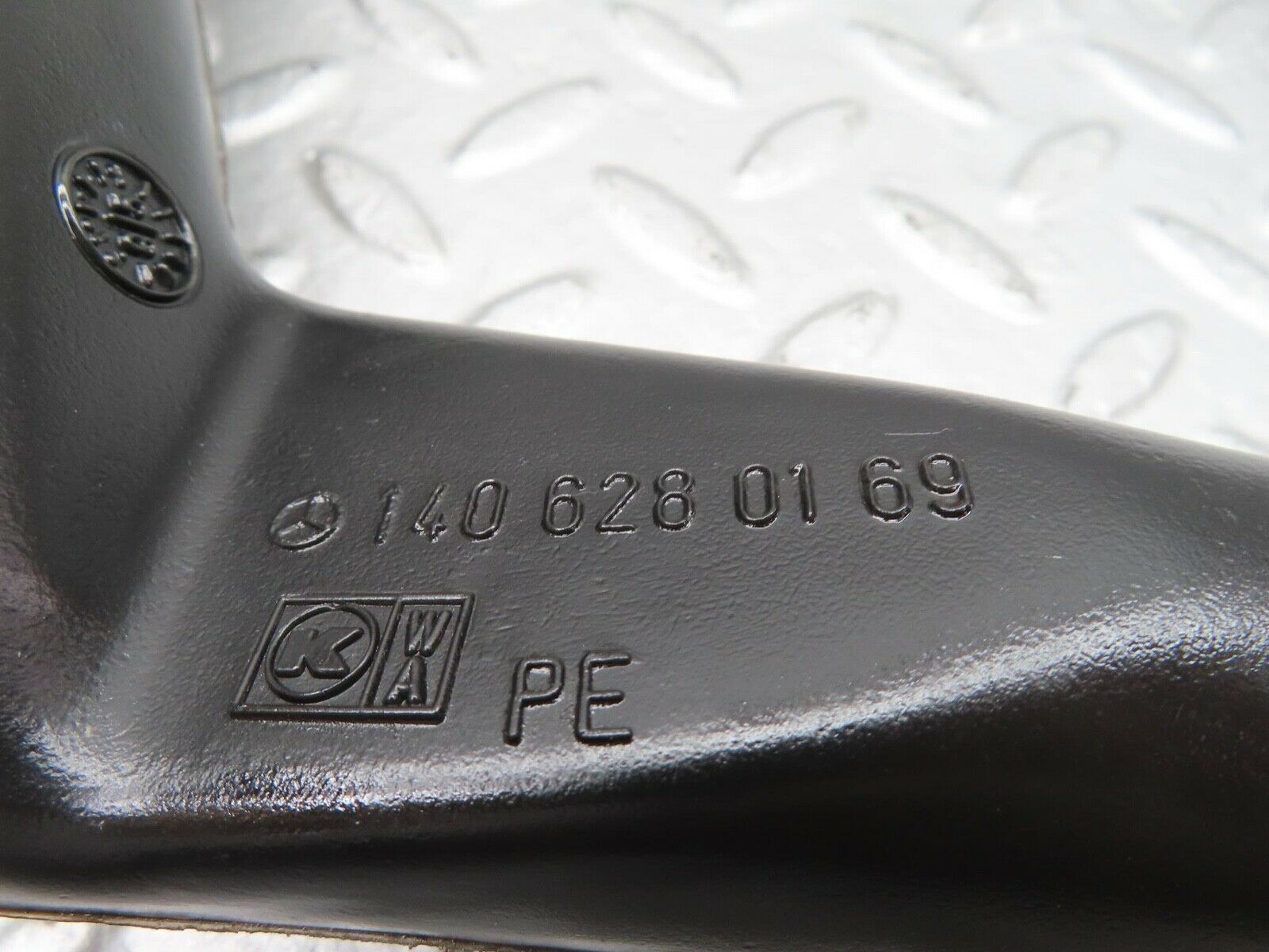 14906 Mercedes-Benz W140 S320 Engine Bay Water Drain Left Side 1406280178