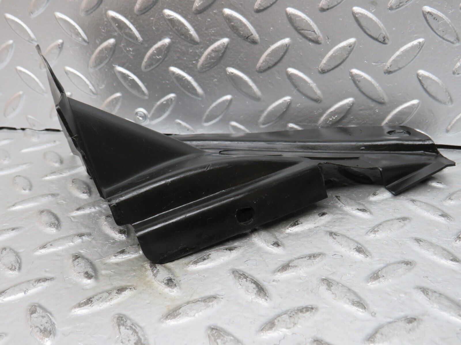 27614 Mercedes-Benz S124 300TE Wagon Covering Side Member 1246281007