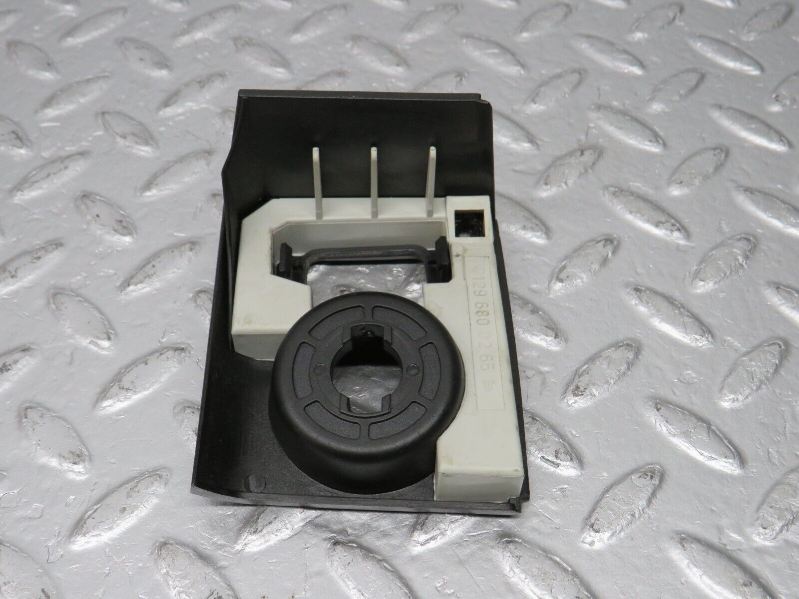 39586 Mercedes-Benz R129 320SL Coupe Headlight Switch Surround 1296800265