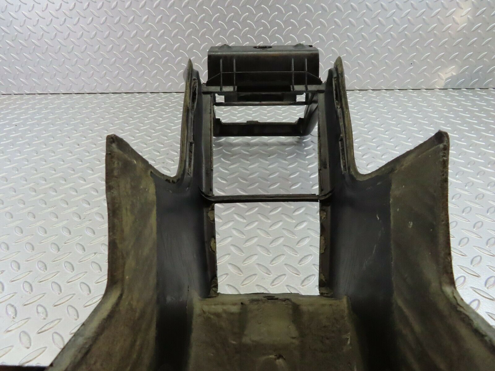 7655 Mercedes-Benz S123 230TE Wagon Centre Console Black