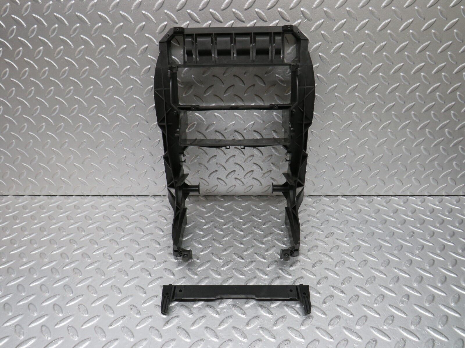 34976 Mercedes-Benz W210 320E Centre Console Bracket 2106891016 2106830325