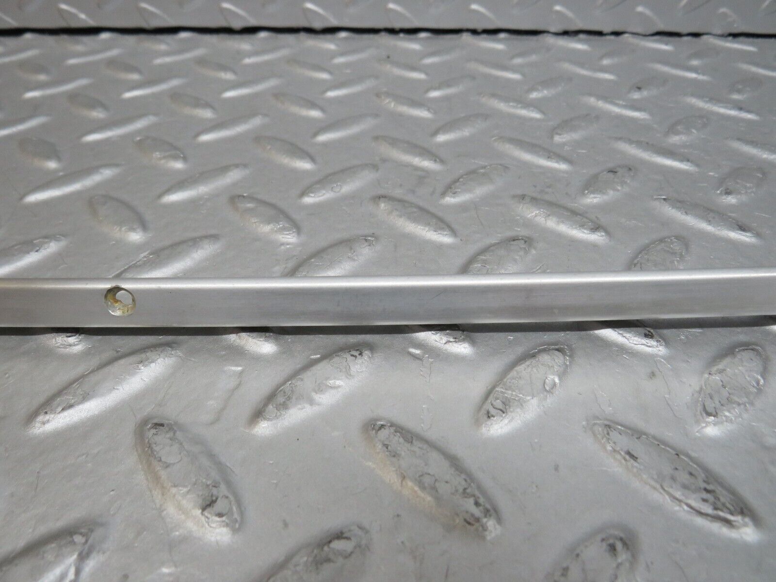 36953 Mercedes-Benz C126 420SEC Coupe Sunroof Chrome Trim