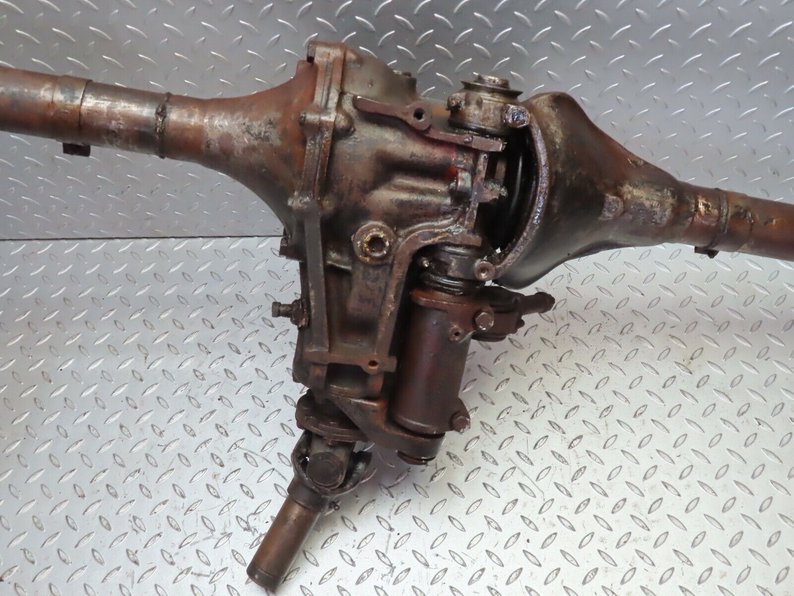 19290 Mercedes-Benz W120 W121 Rear Axle With Differential Ratio 3.90