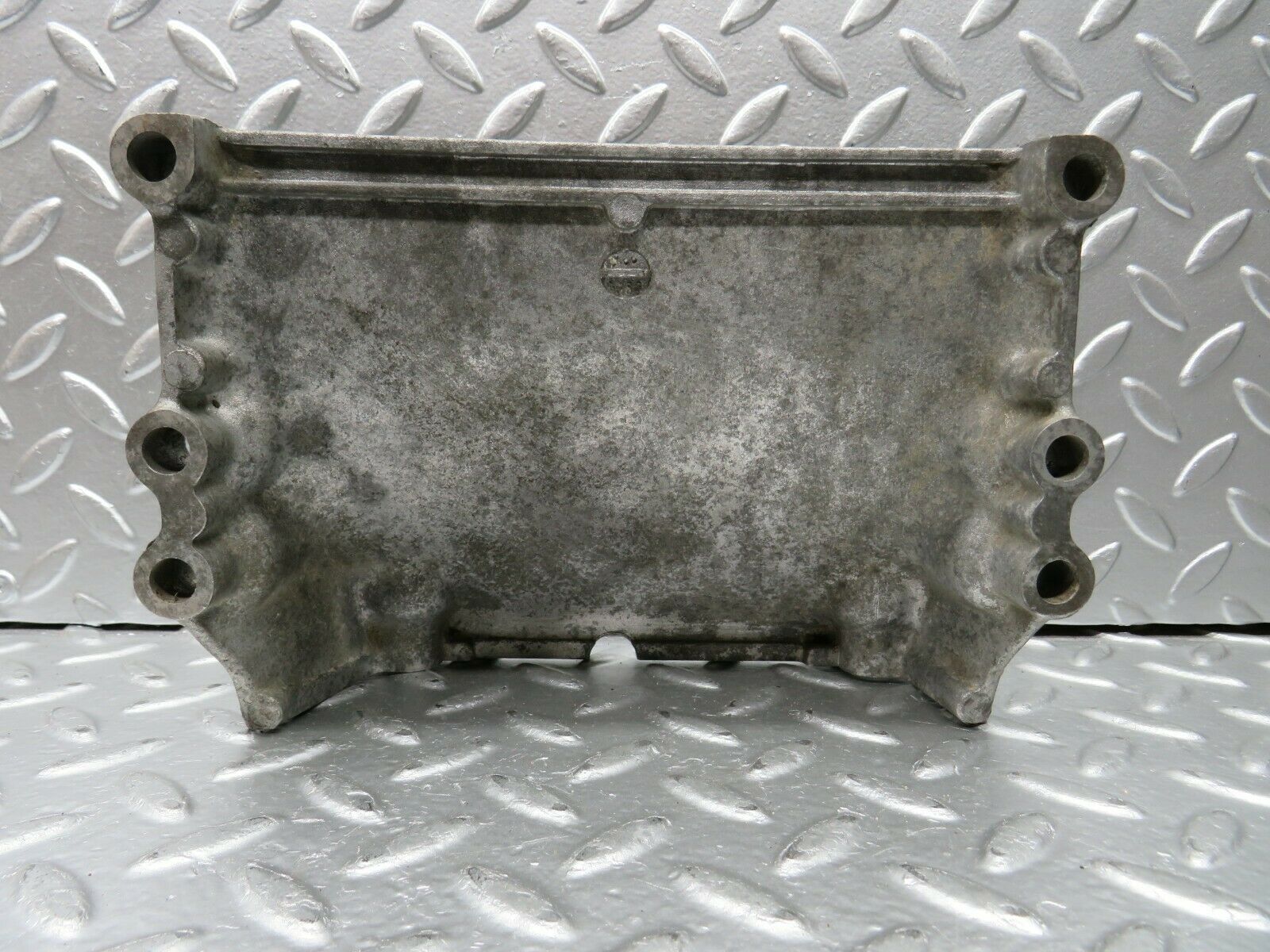 24049 Mercedes-Benz W123 280E Gearbox Support 1100140195