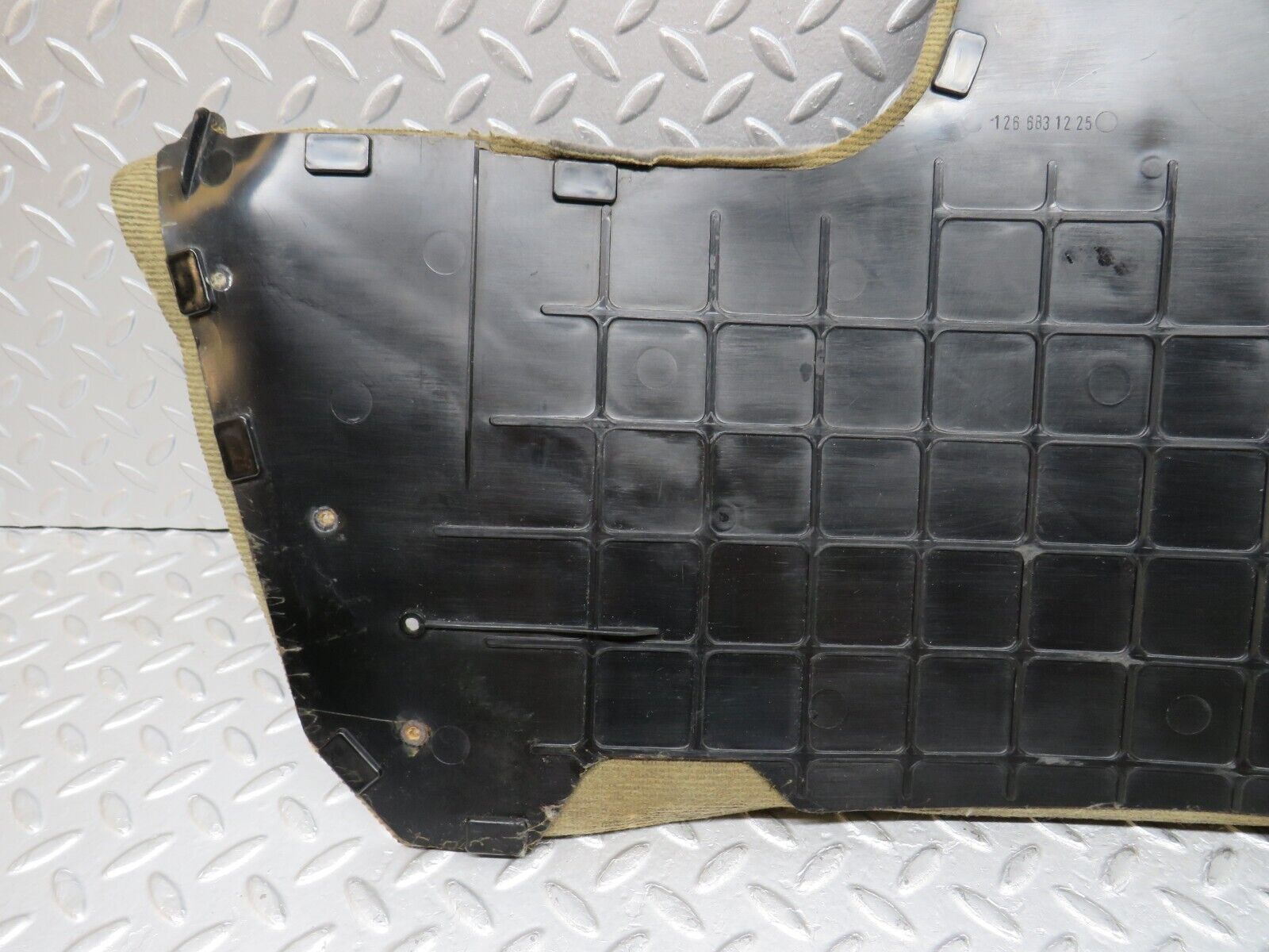 36232 Mercedes-Benz W126 420SE Centre Console Carpet Right Grey 1266831225