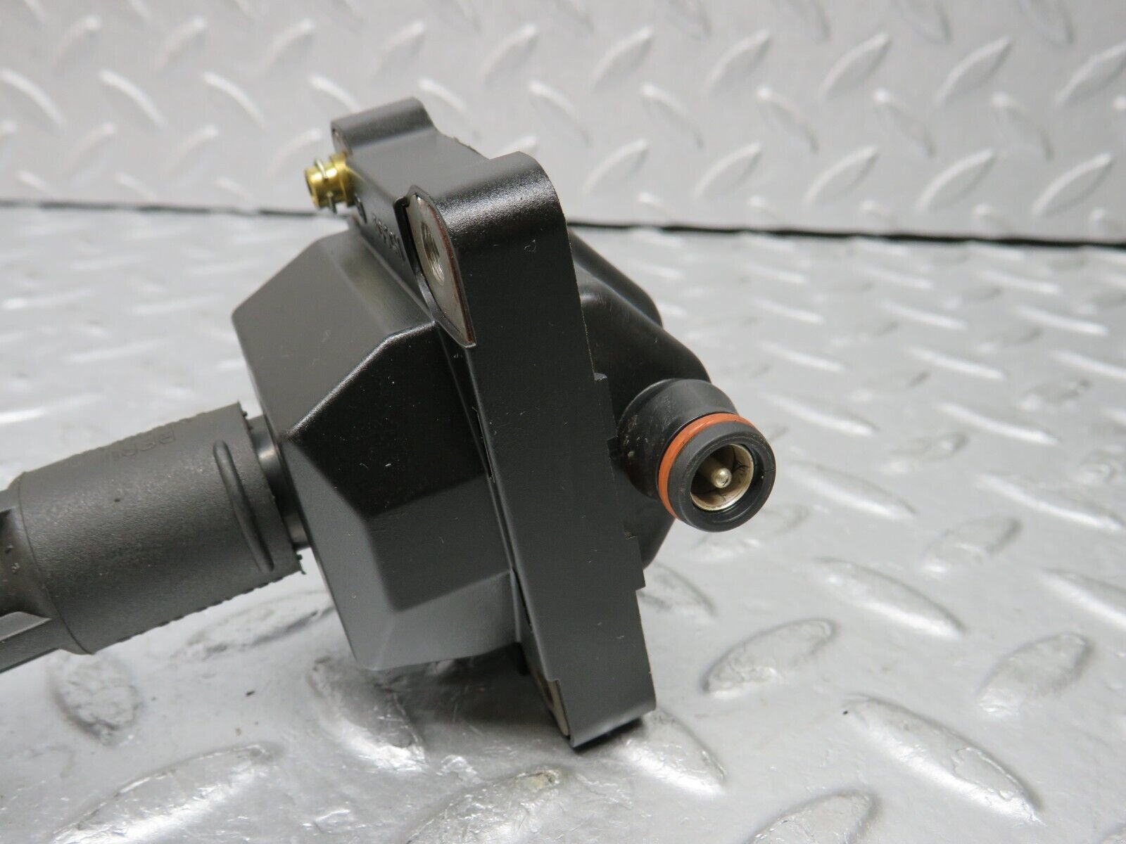 38345 Mercedes-Benz R129 280SL Coupe Ignition Coil Bosch 0221506444 0001587003 0001593642