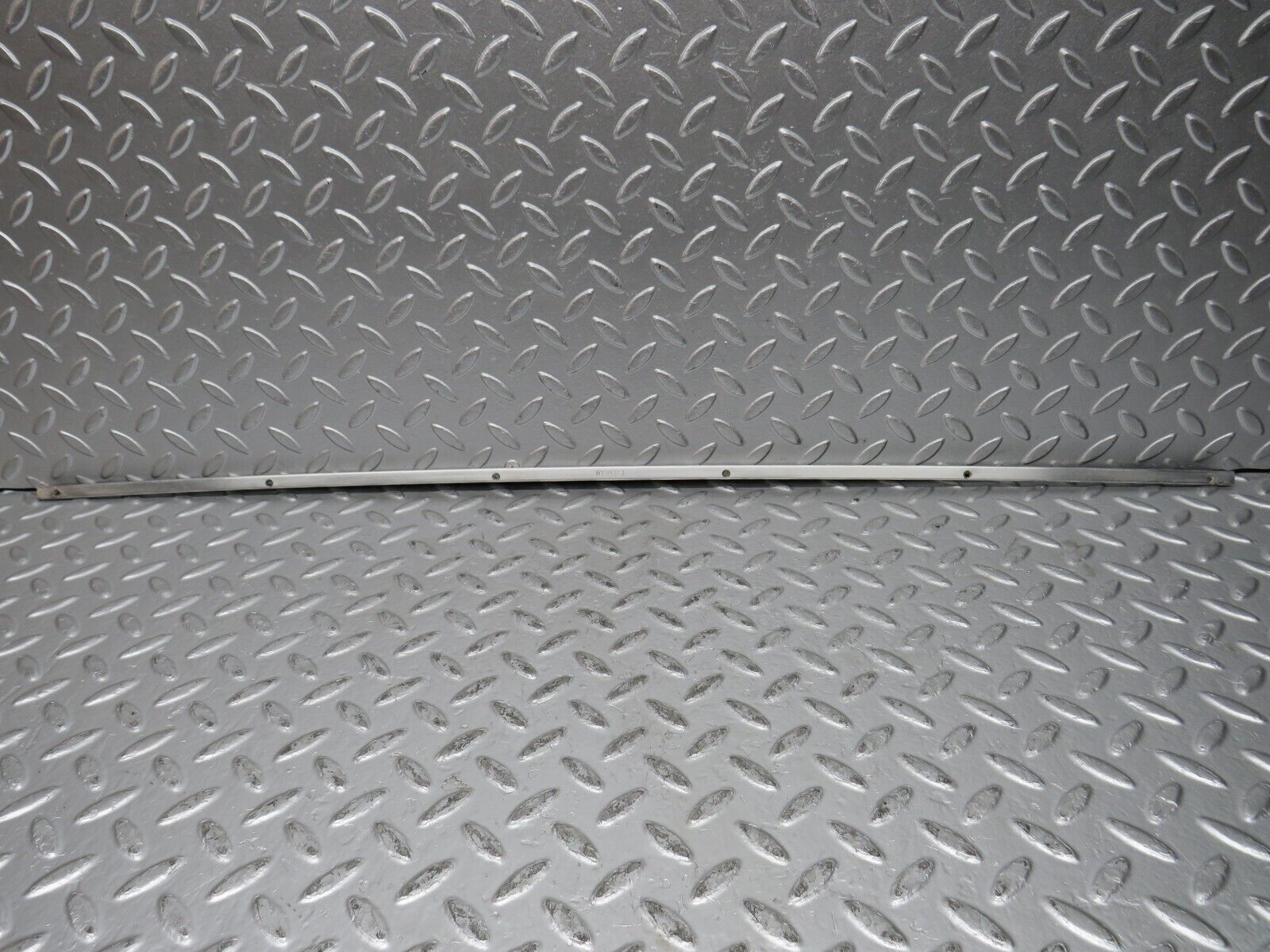 32116 Mercedes-Benz W123 230E Sunroof Chrome Trim