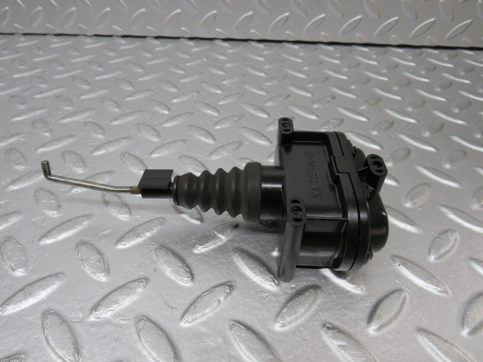 34332 Mercedes-Benz C126 380SEC Coupe Door Lock Vacuum Actuator Left Side