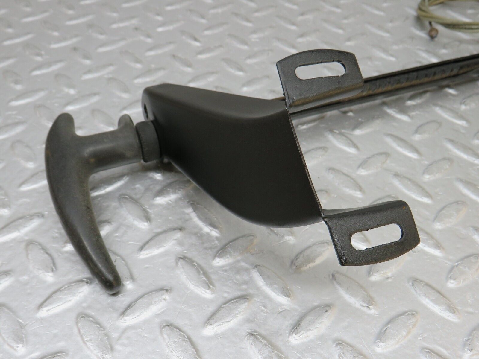 37542 Mercedes-Benz W109 300SEL Handbrake Handle Lever