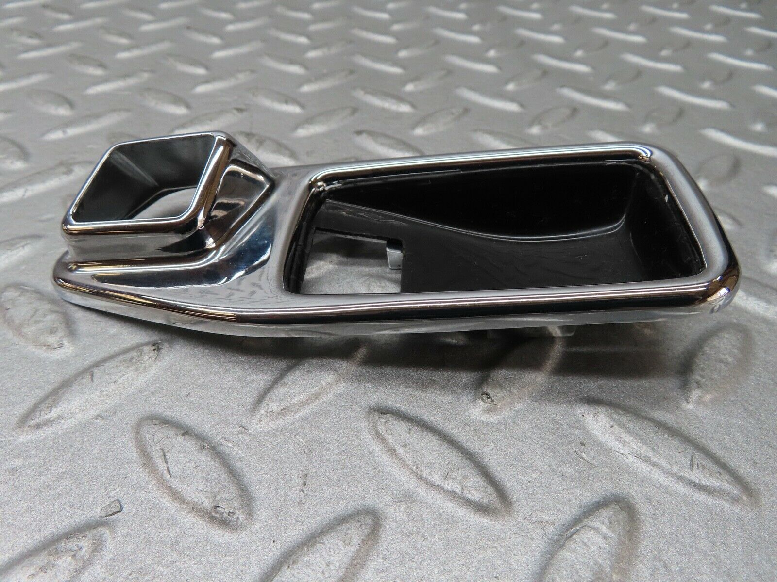 17574 Mercedes-Benz W116 450SEL Chrome Frame For Door Opener Left 1167660111