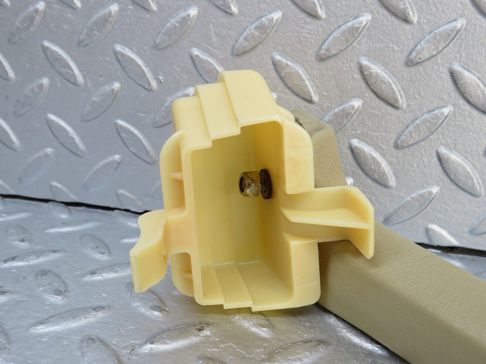 36723 Mercedes-Benz W201 190E 2.0L Interior Door Handle Beige Right 2018100451 2017200228