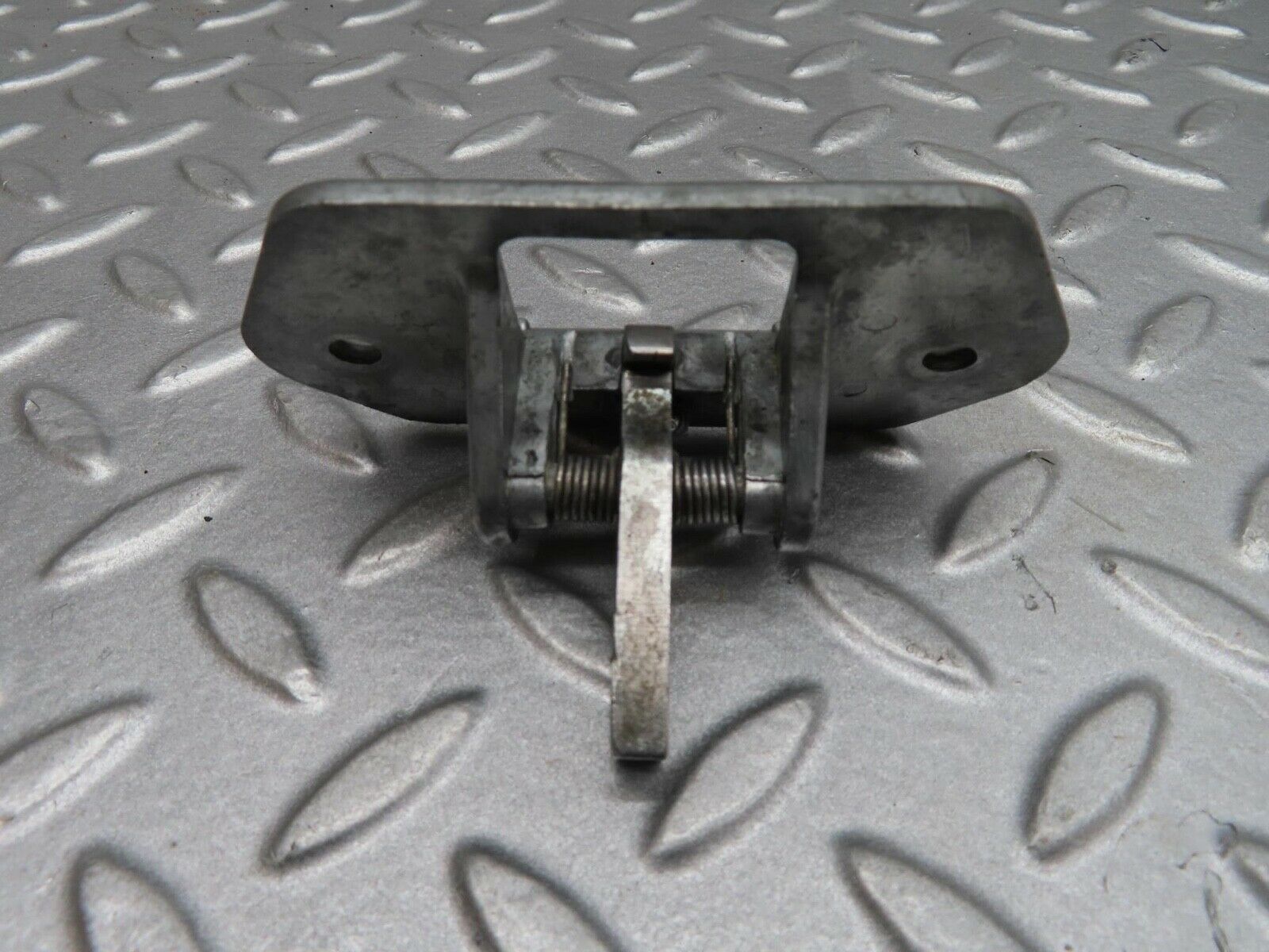 12283 Mercedes-Benz W108 280SE 3.5 Trunk Lock Latch