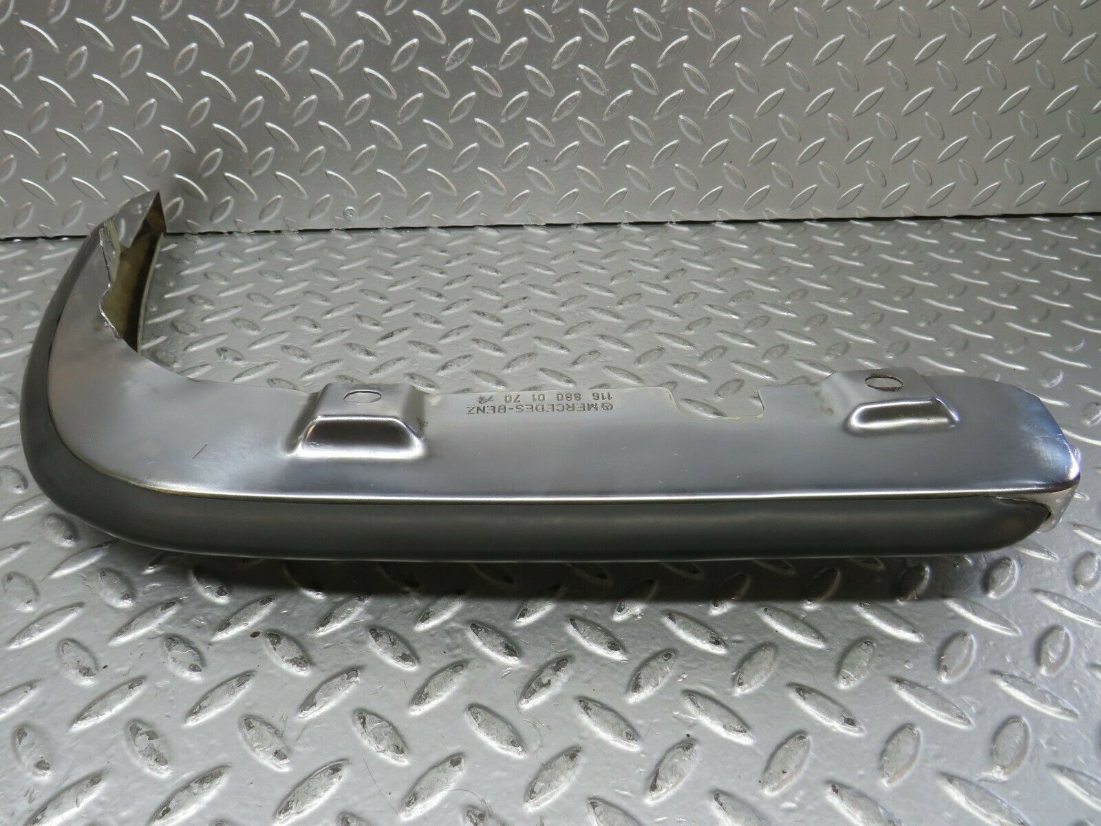 23240 Mercedes-Benz W116 350SE Front Left Upper Bumper Corner 1168800170