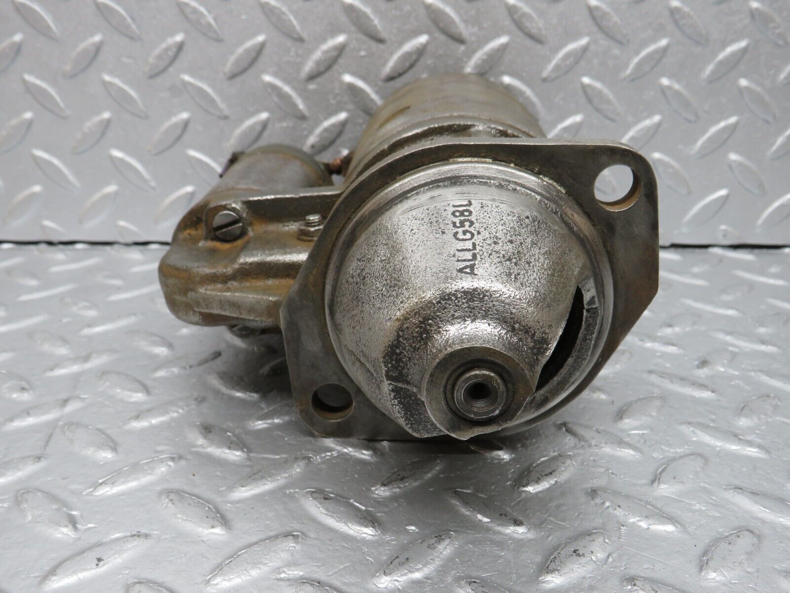 40228 Mercedes-Benz W110 230 Starter Motor Bosch 0001208001 0331302003