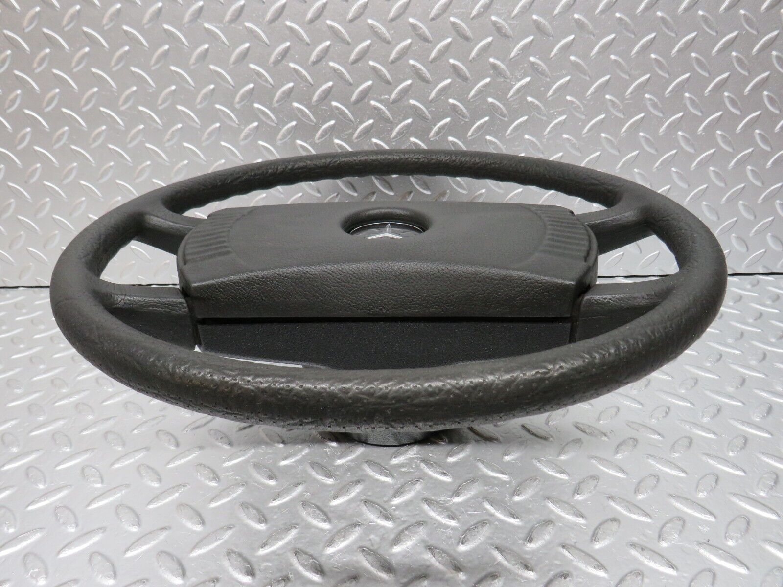 30971 Mercedes-Benz W123 200D Steering Wheel 1164640017