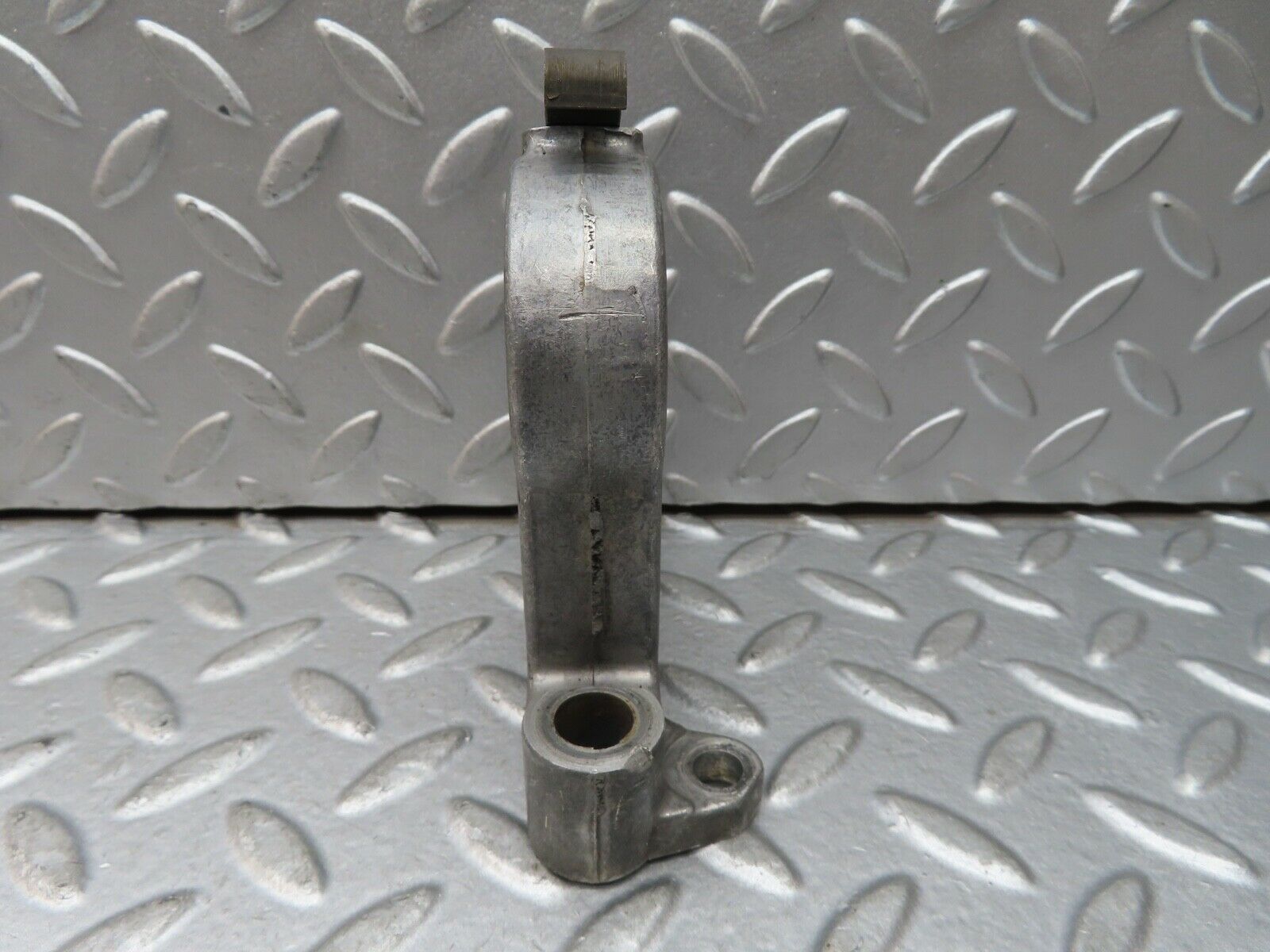 19246 Mercedes-Benz W123 300D Camshaft Tower Bearing 6160510612