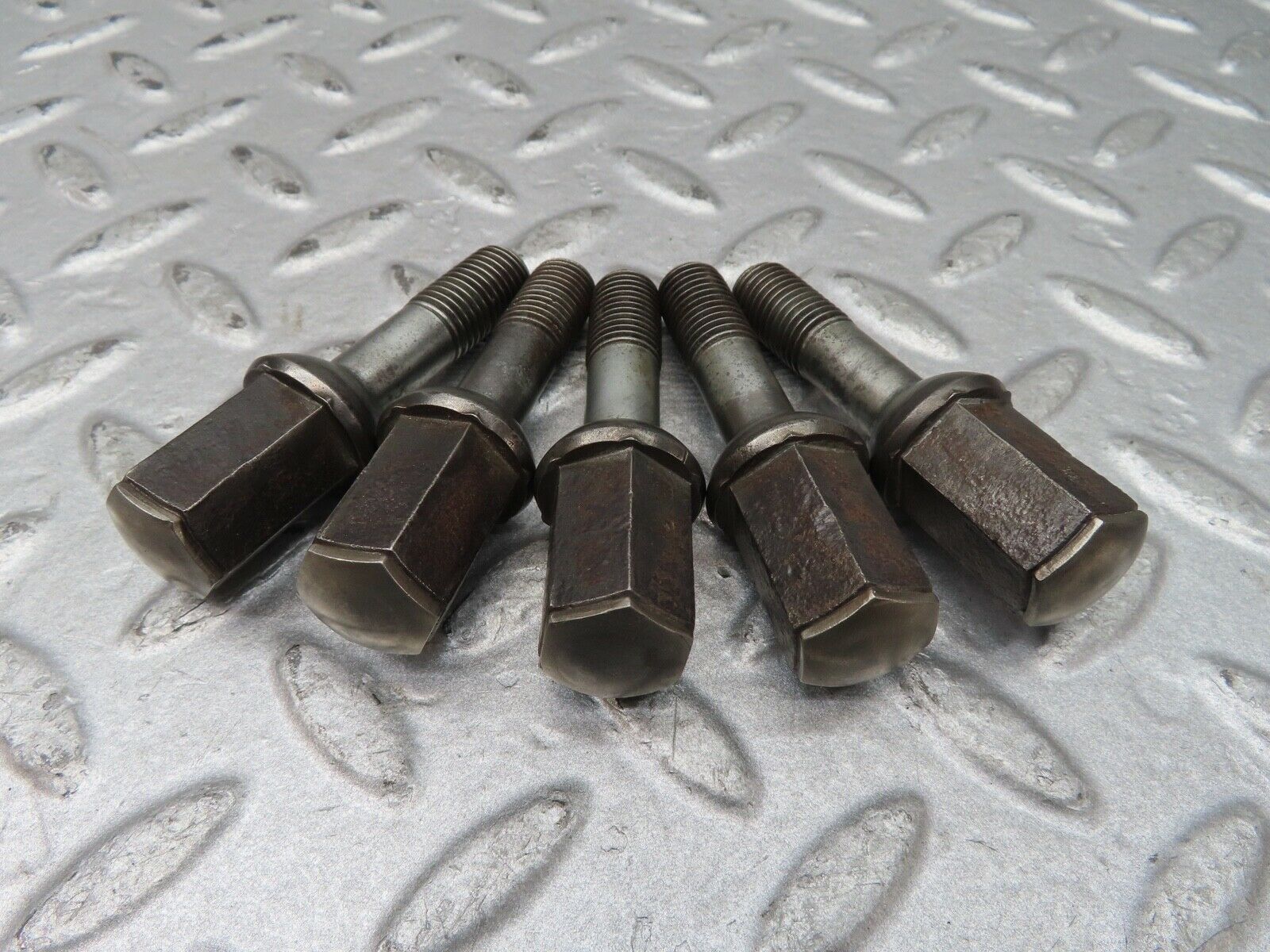 16780 Mercedes-Benz 5x Alloy Wheel Lug Bolt M12x1.5