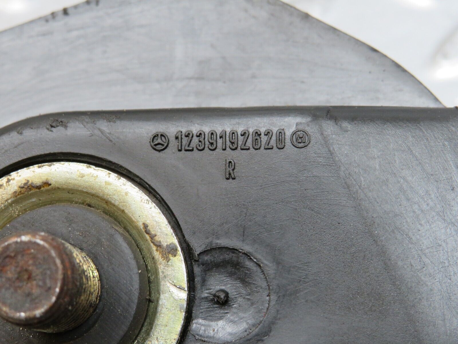 33891 Mercedes-Benz C123 230CE Coupe Front Right Seat Belt Runner 1239192620