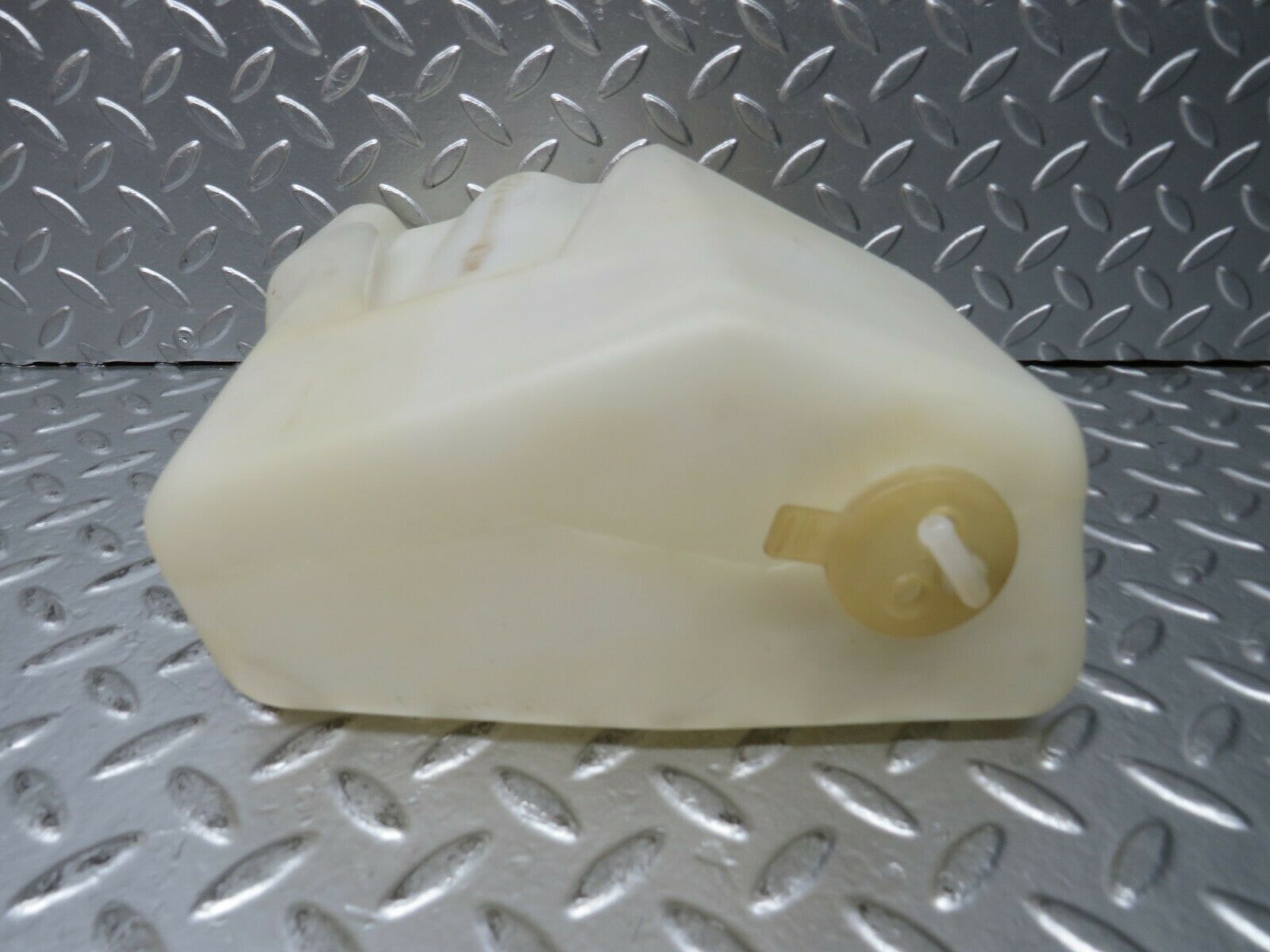 23214 Mercedes-Benz W116 350SE Windscreen Washer Fluid Reservoir Tank