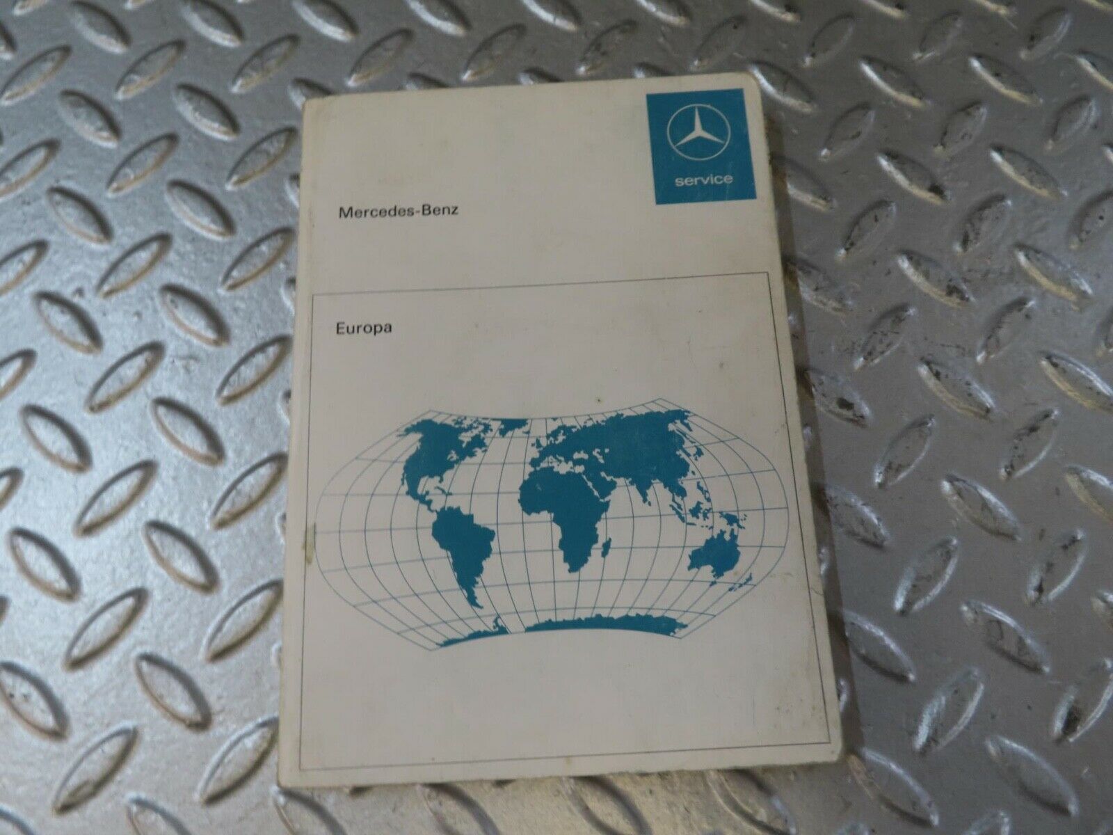 13105 Mercedes-Benz Service Stations Book Europa