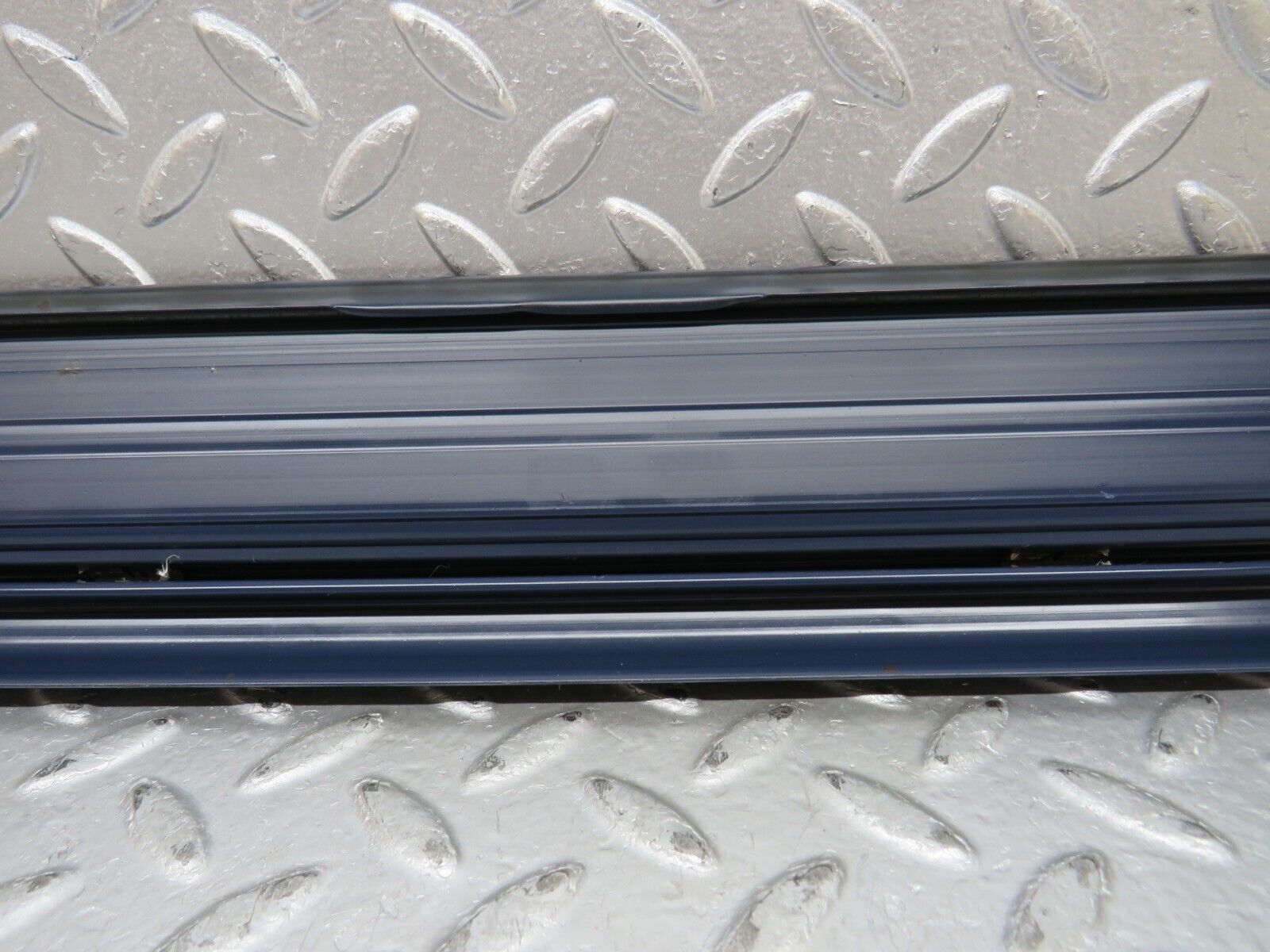 31958 Mercedes-Benz W123 230E Front Right Door Sill Trim Blue