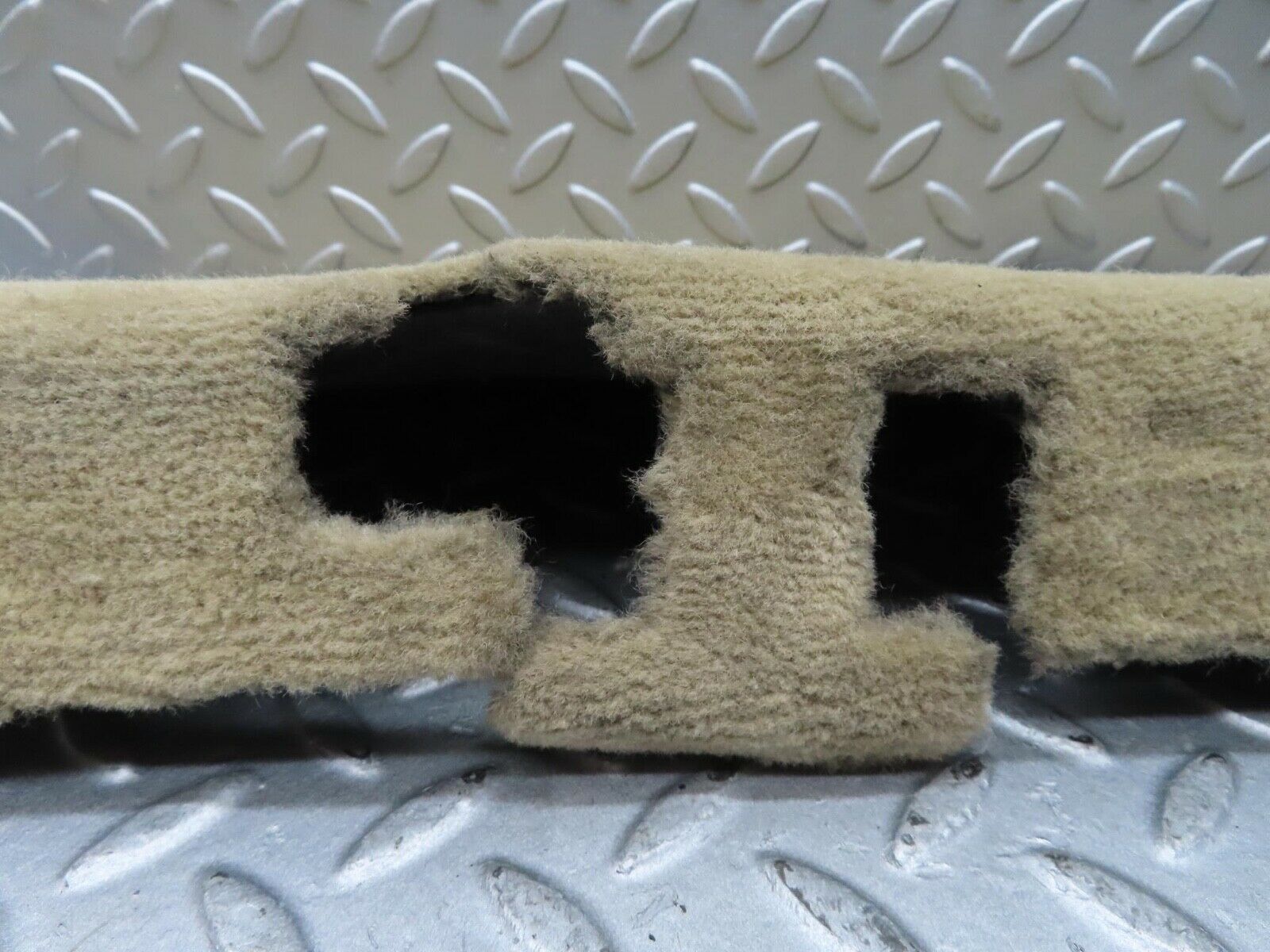 12547 Mercedes-Benz R129 300SL Coupe Rear Floor Cross Member Mat Carpet Cream