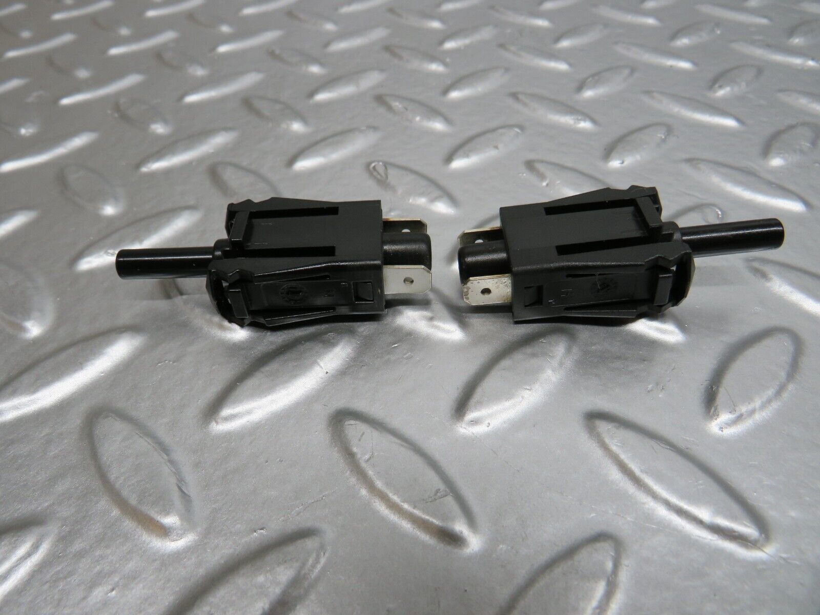 24687 Mercedes-Benz W140 S320 Door Contact Switch Pair 0015458714