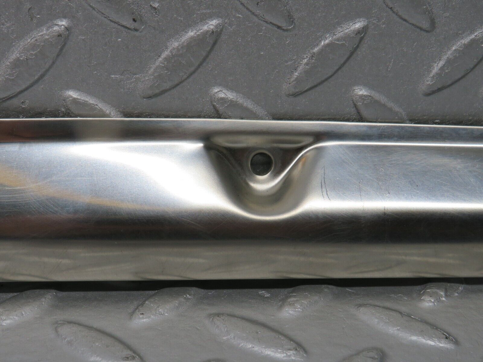 38594 Mercedes-Benz R129 280SL Coupe Folding Top Chrome Top Cover Trim Left