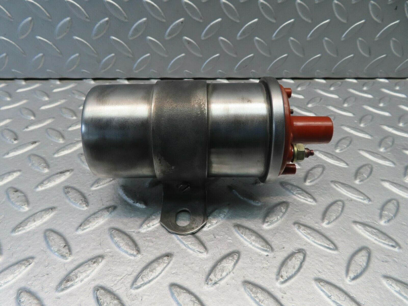 10912 Mercedes-Benz W123 230E Ignition Coil Bosch 0001584003