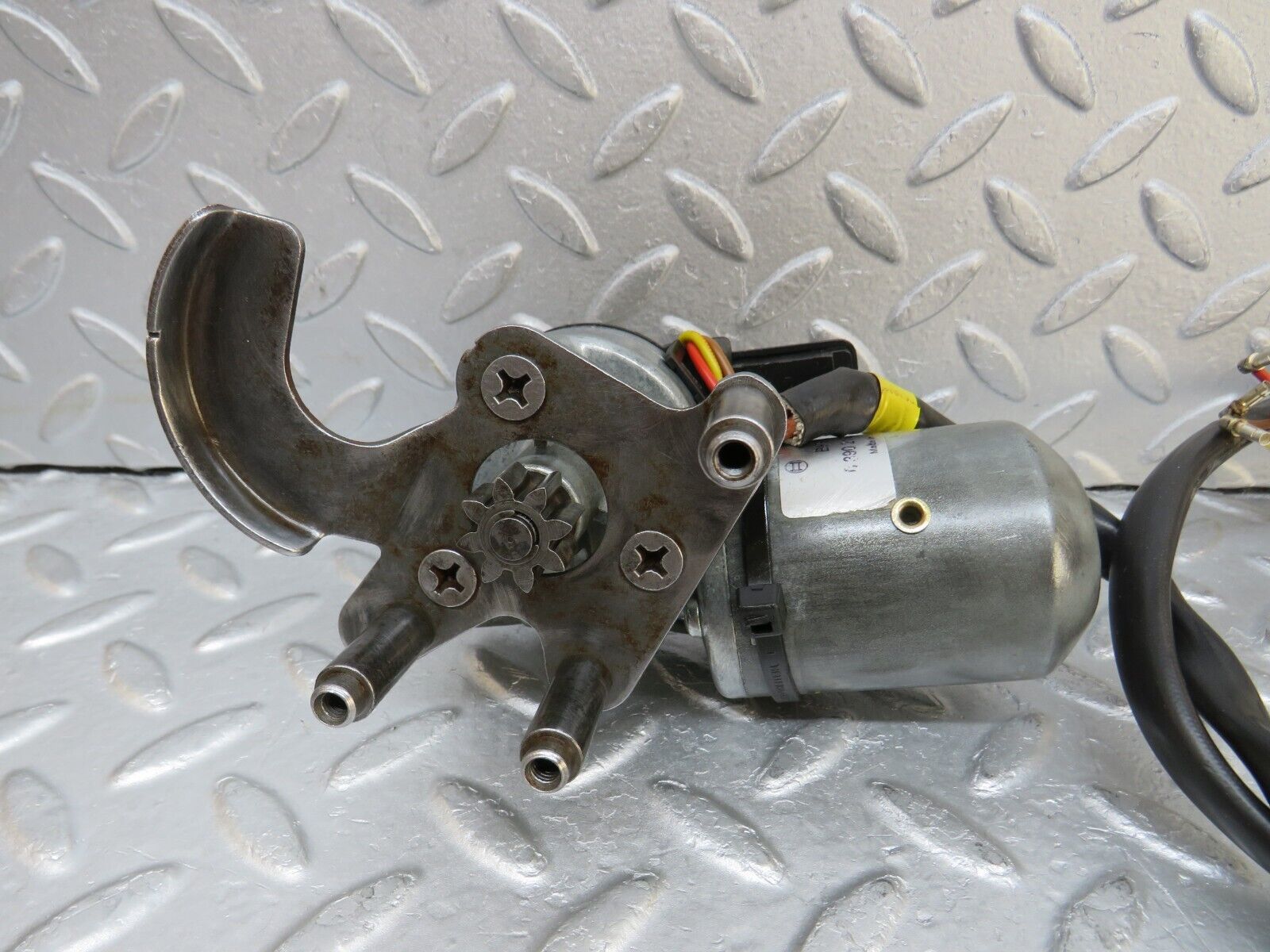 37062 Mercedes-Benz C126 420SEC Coupe Front Right Seat Backrest Adjustment Motor 0390216693