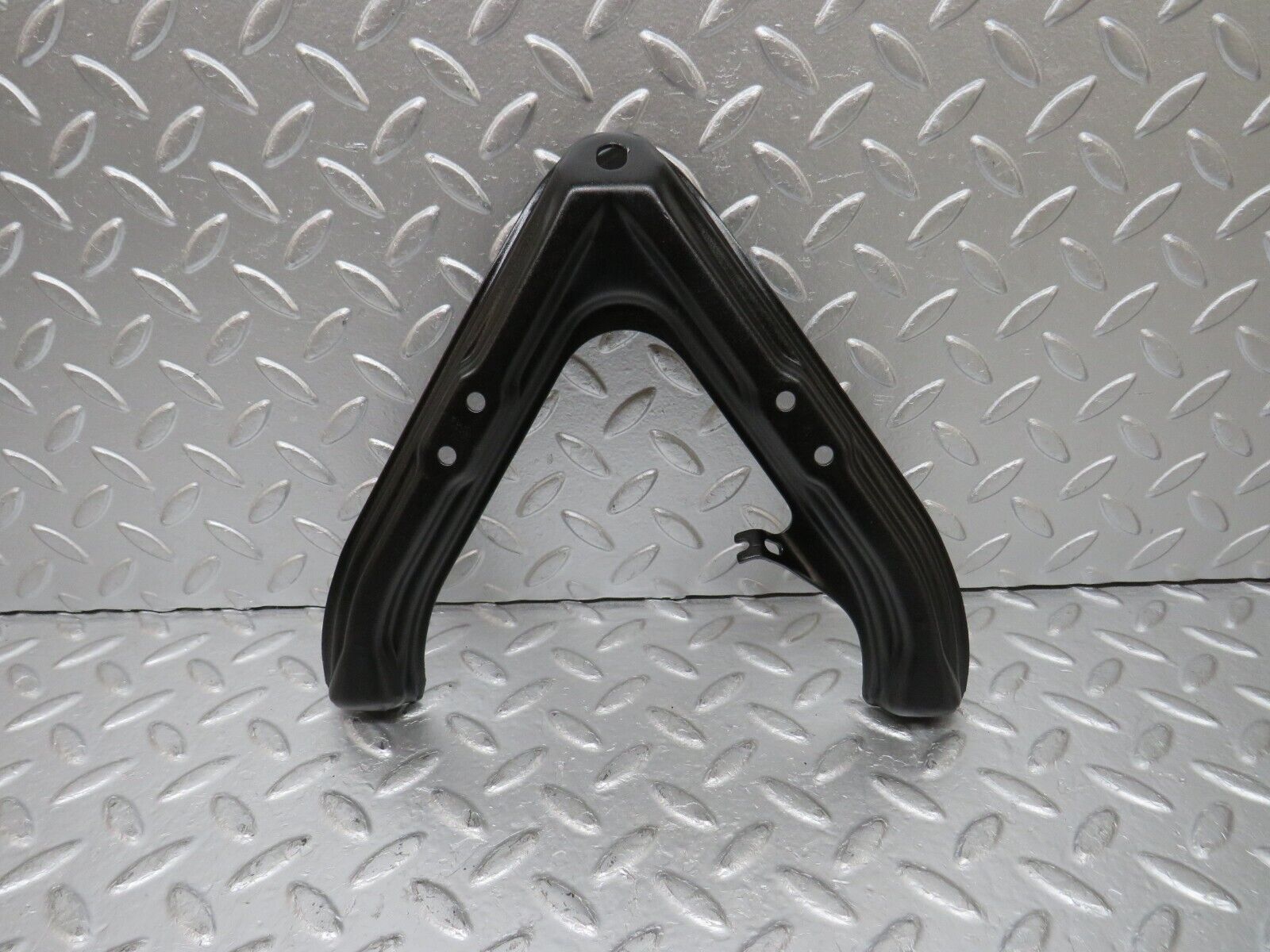 30543 Mercedes-Benz W124 230E Air Intake Manifold Bracket