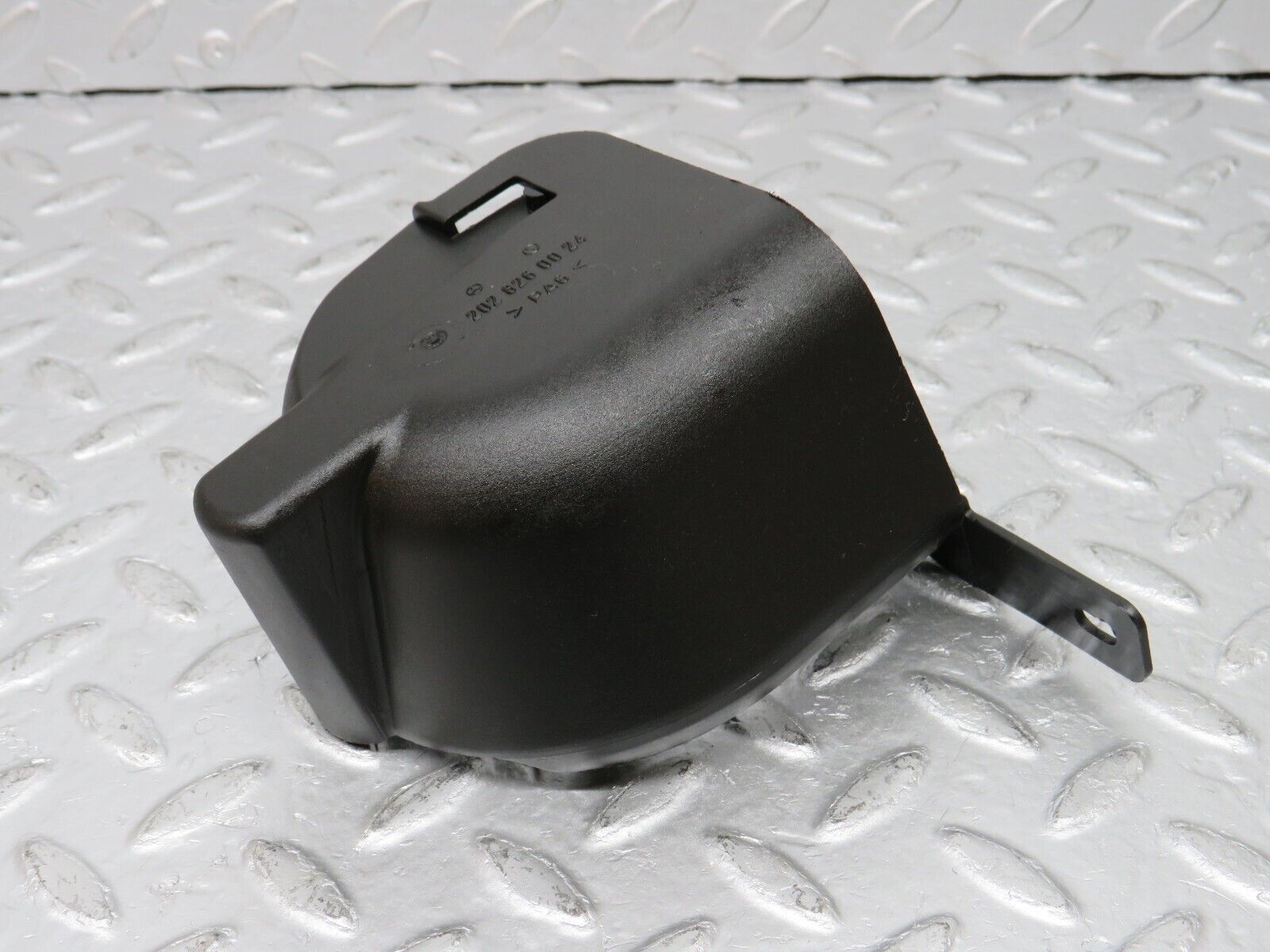 33293 Mercedes-Benz W202 C180 Horn Surround Cover 2028260024