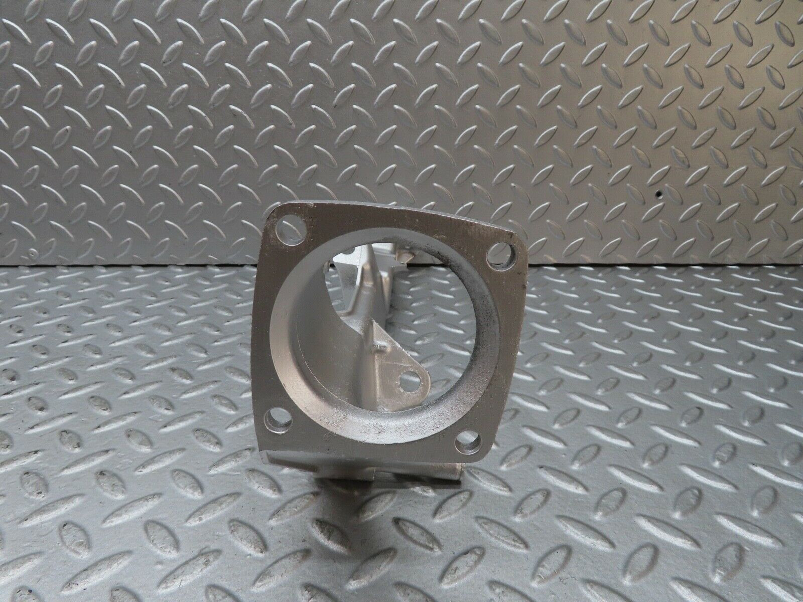 17649 Mercedes-Benz W116 450SEL Brake Pedal Bracket 1072941101