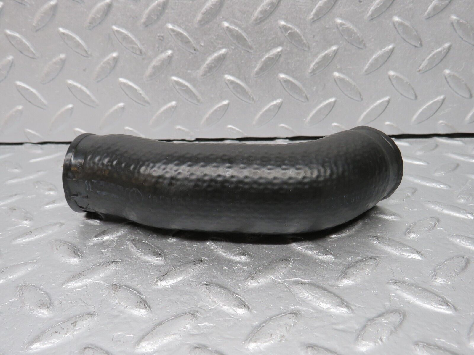 38563 Mercedes-Benz R129 280SL Coupe Radiator Hose Pipe 1042030482