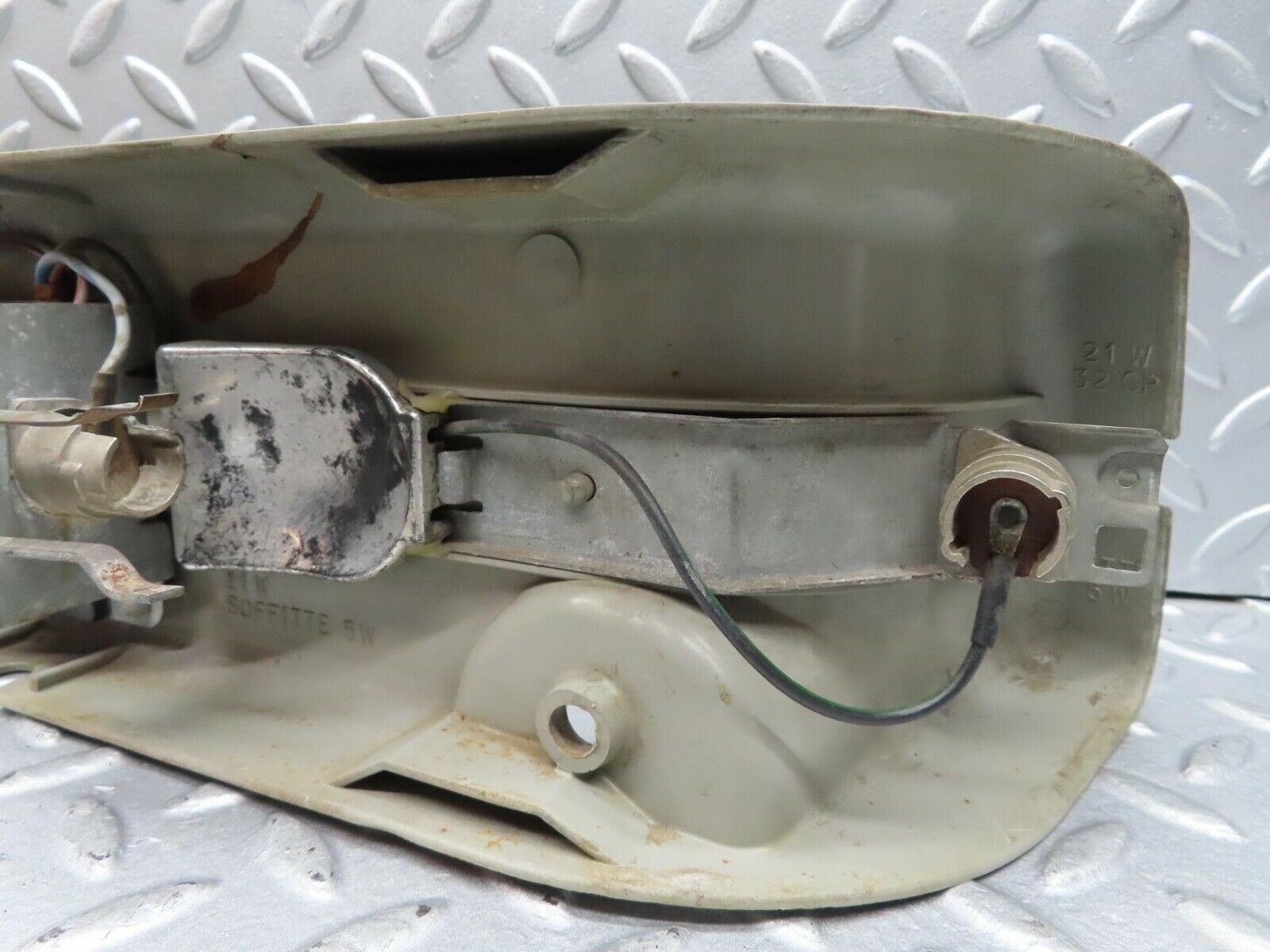 12564 Mercedes-Benz C107 Right Tail Light Cover Bulb Holder