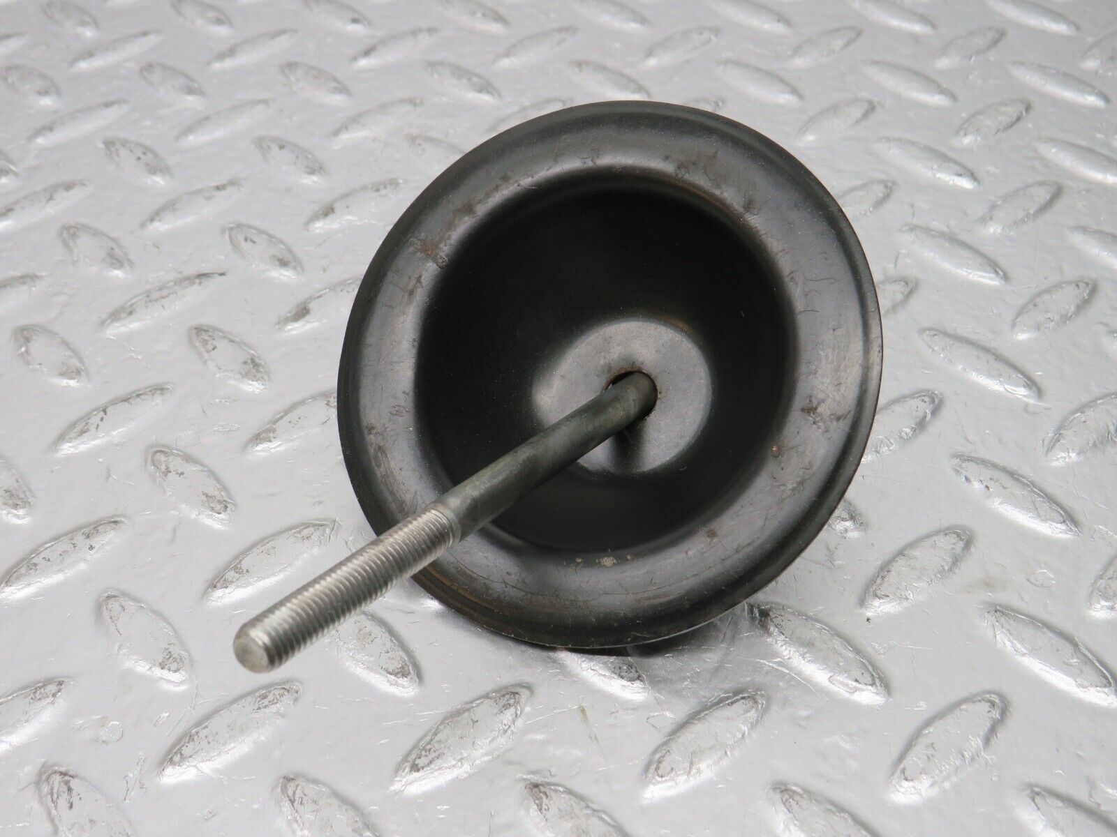 31097 Mercedes-Benz W123 200D Spare Wheel Holder