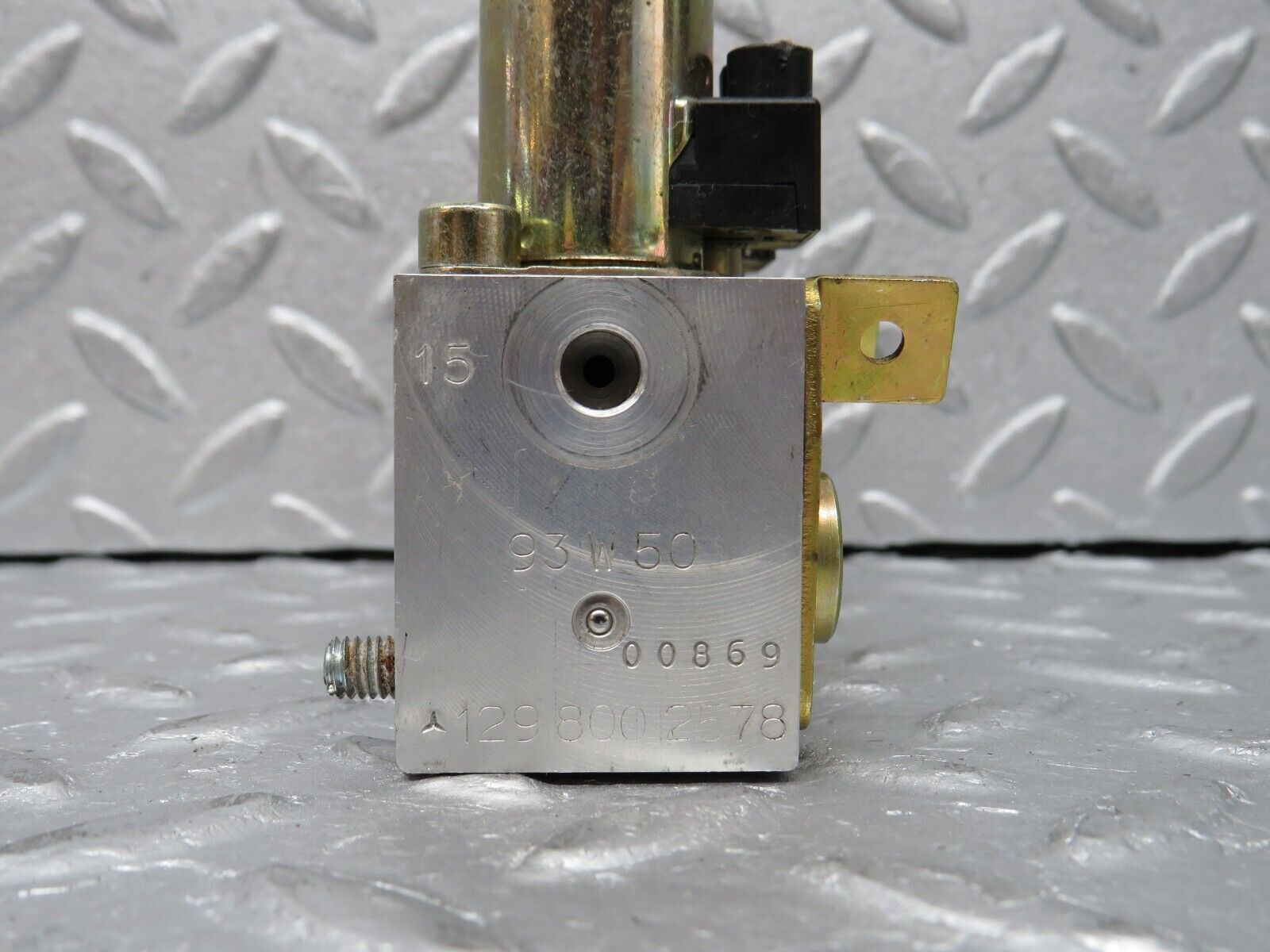 38258 Mercedes-Benz R129 280SL Coupe Roof Hydraulic Valve Left 1298002578