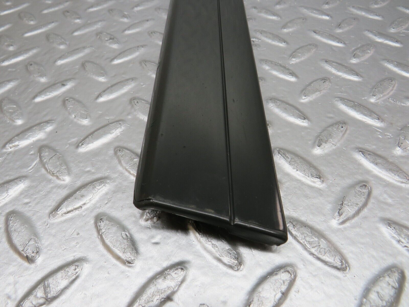 33958 Mercedes-Benz W124 260E Rear Right Door Lower Moulding Trim