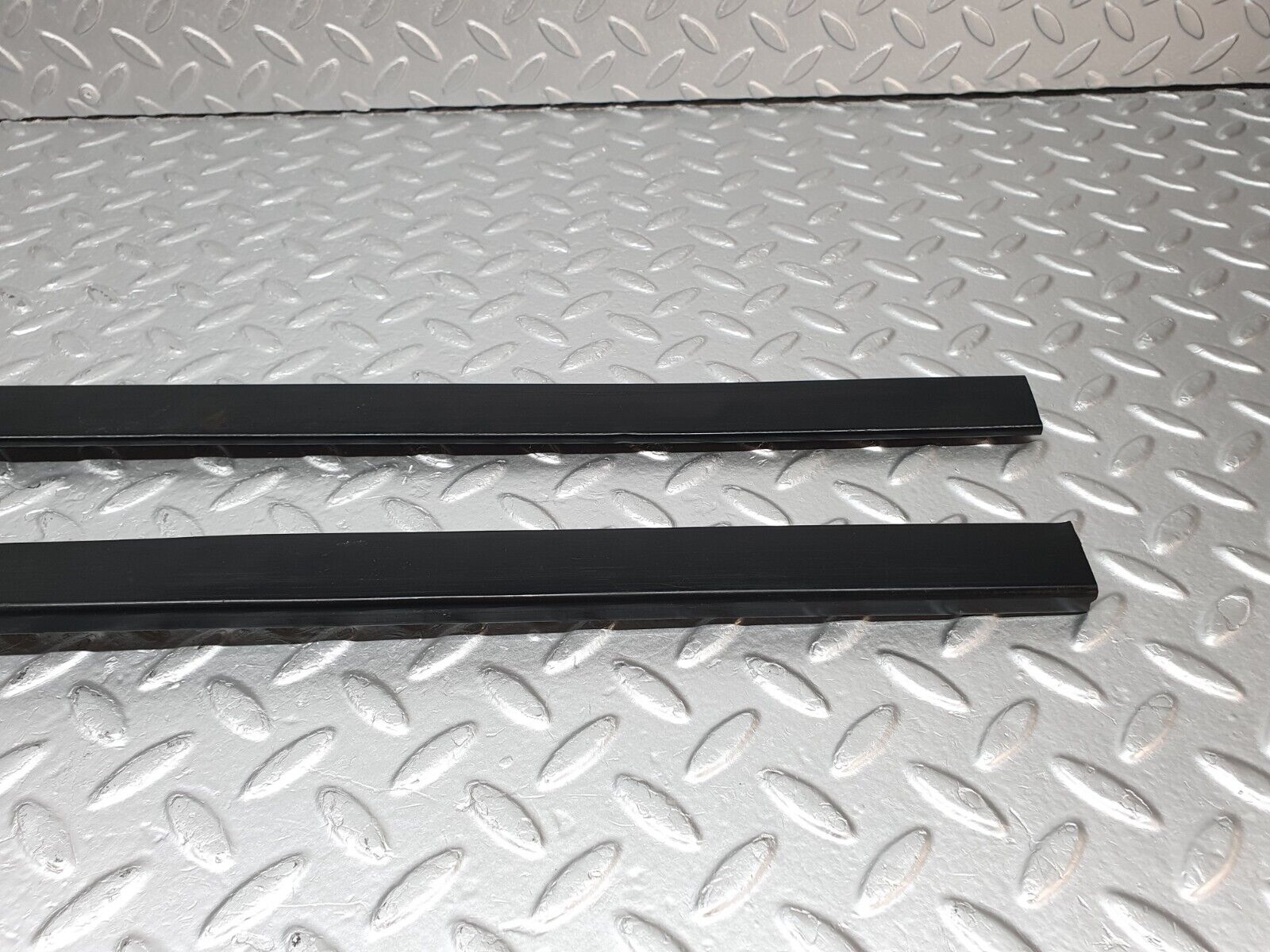 40783 Mercedes-Benz W123 300D Seat Belt Runner Pair