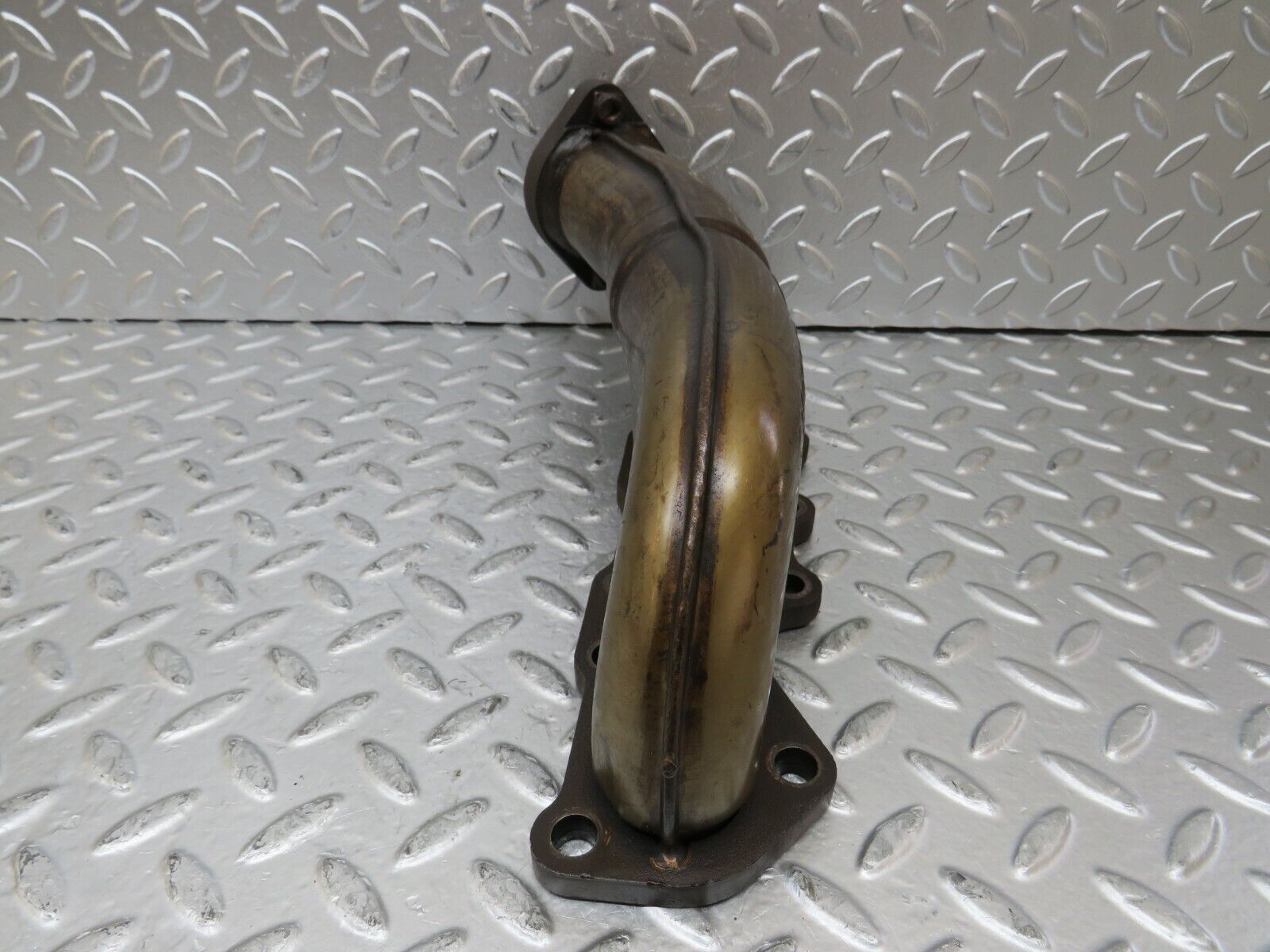 25987 Mercedes-Benz W124 280E Exhaust Manifold 1-3