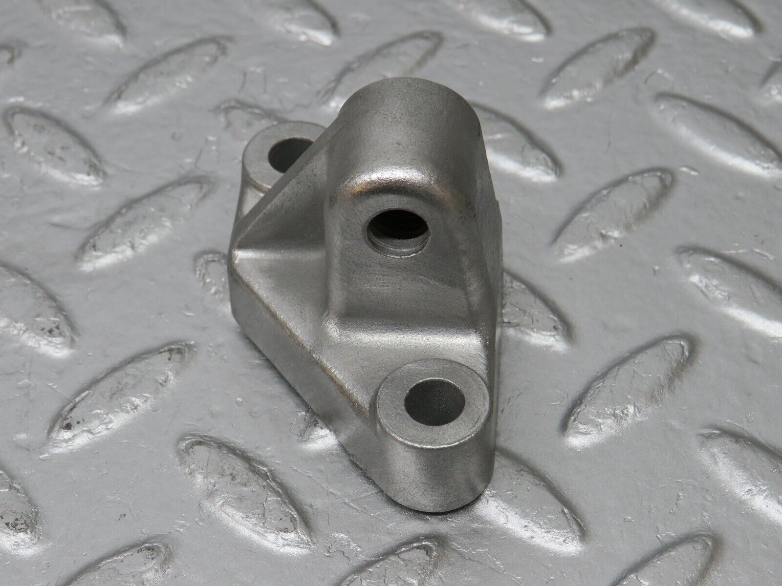 33740 Mercedes-Benz W201 190E 2.0L Alternator Generator Support Bracket 1021550735